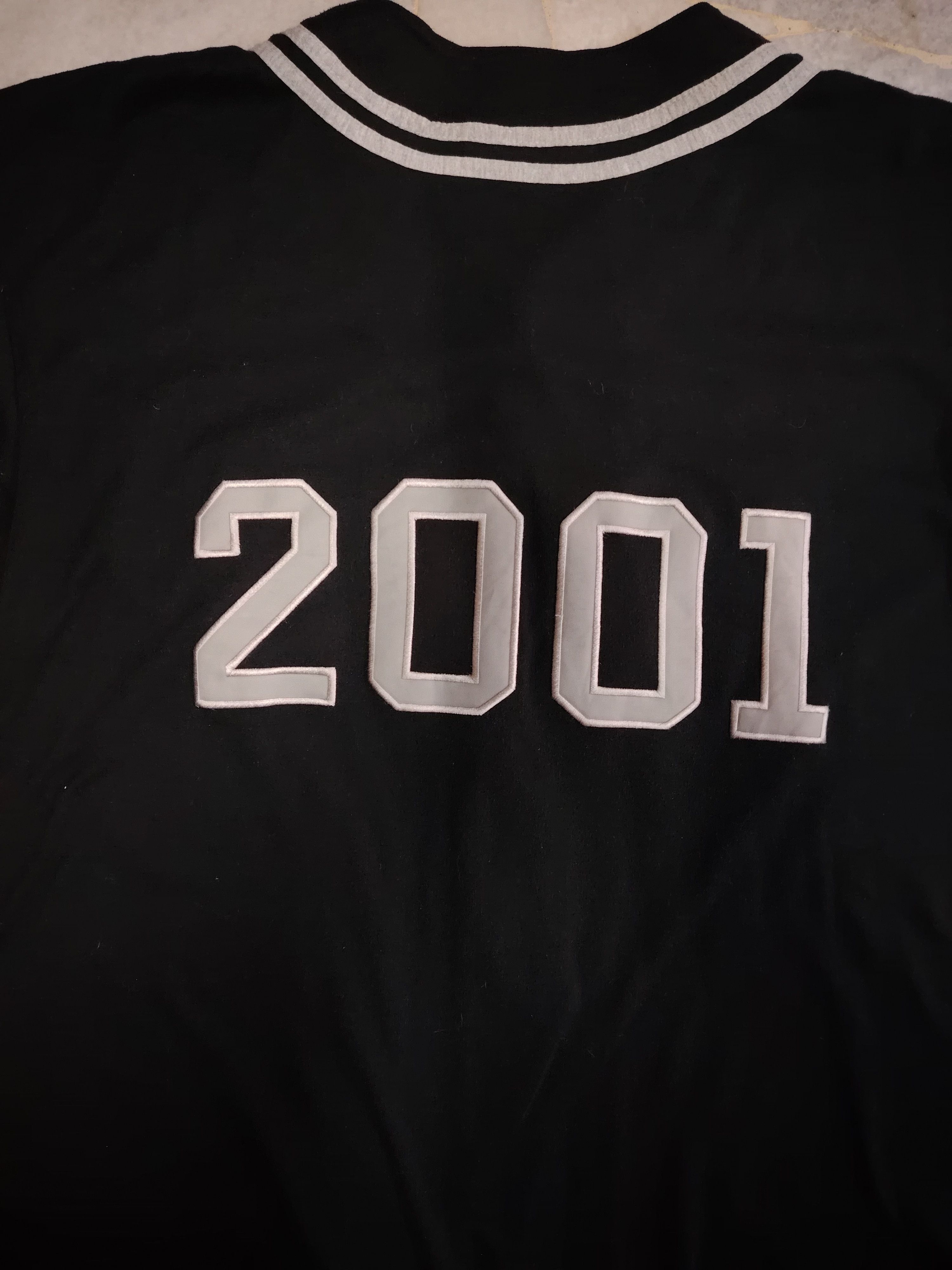 Band Tees × Vintage Vintage Eagles Hotel California 2001 Tour Baseball Jersey Size US L / EU 52-54 / 3 - 6 Thumbnail