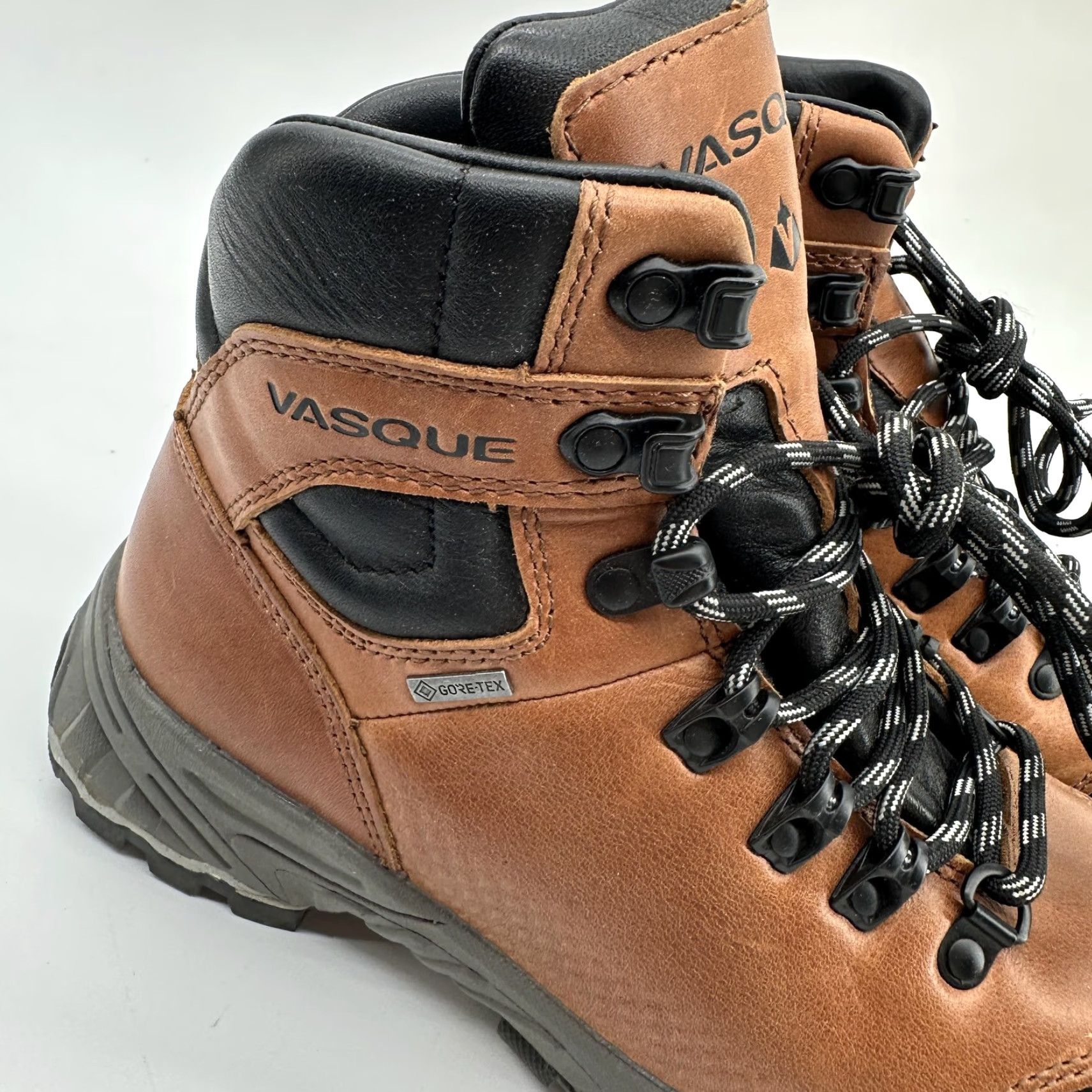 Vasque Vasque Womens Hiking Boots 6M Brown Leather Gore-Tex Vibram Waterproof Ankle Bootie Size US 6 / IT 36 - 2 Thumbnail