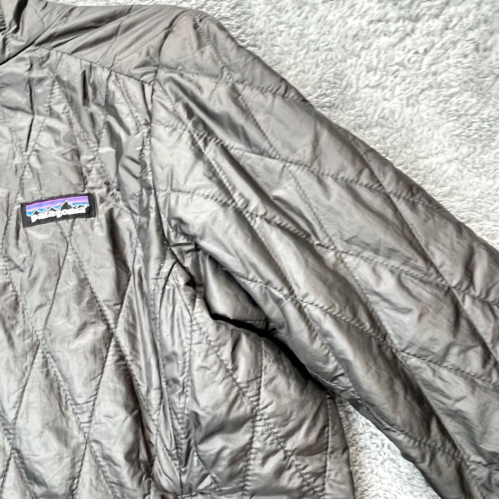Patagonia VINTAGE Patagonia Jacket Womens Small Black Puffer Quilted Coat Insulated Mock Full Zip Size S / US 4 / IT 40 - 5 Thumbnail