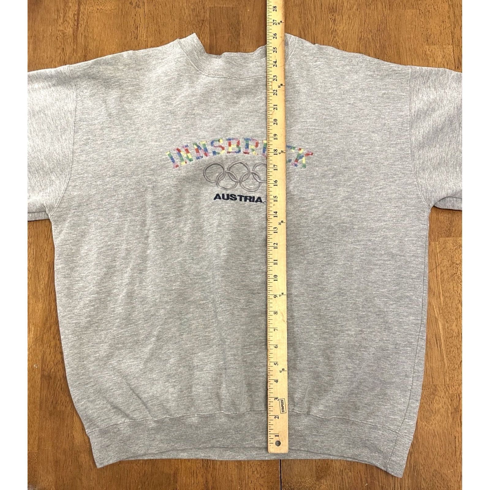 Vintage VINTAGE Innsbruck Austria Sweatshirt XL Crewneck Embroidered Size US XL / EU 56 / 4 - 6 Thumbnail