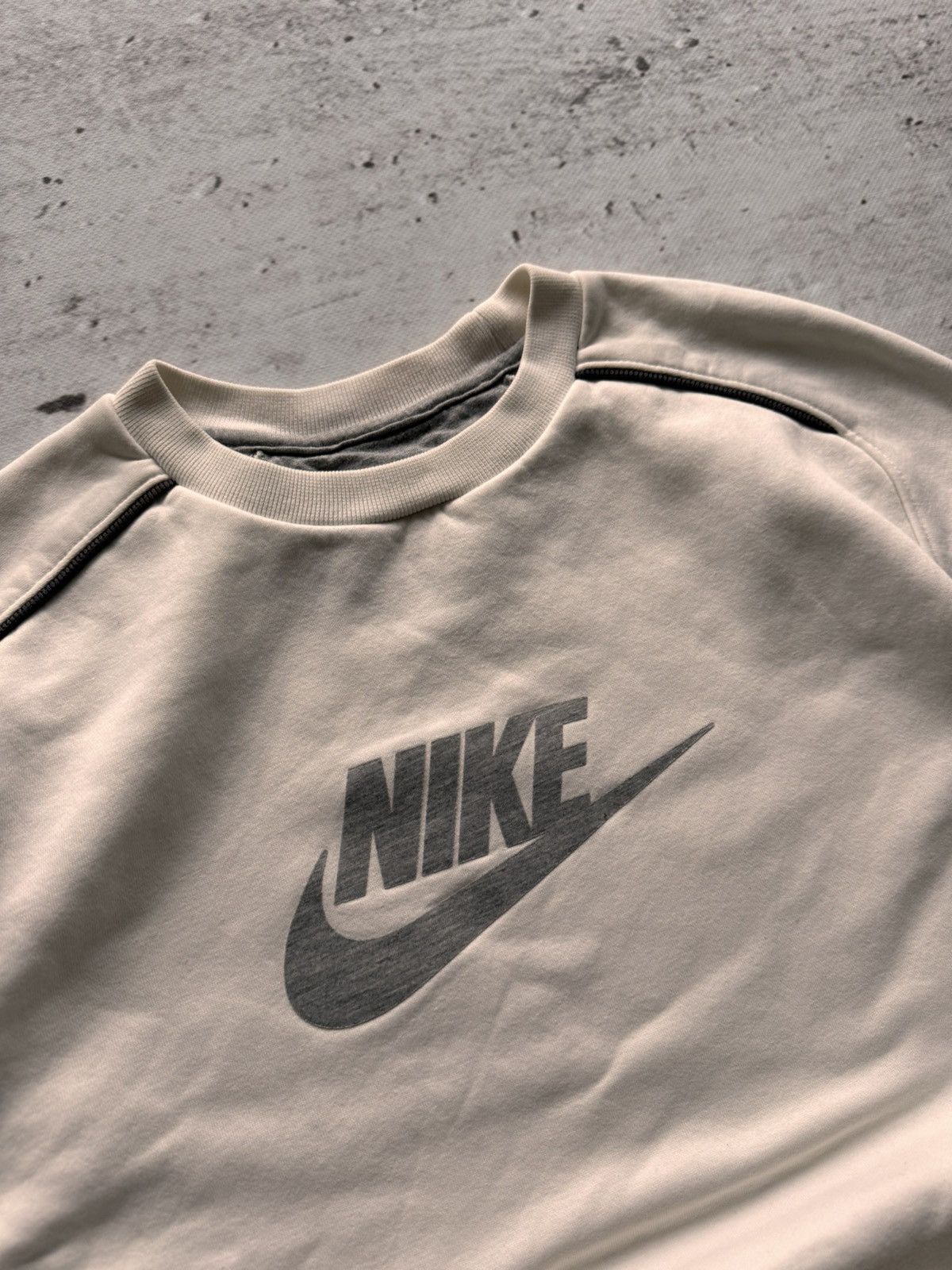 Nike × Vintage NIKE VINTAGE CENTER LOGO OVERSIZE BOXY SWEATSHIRT Size US L / EU 52-54 / 3 - 3 Thumbnail