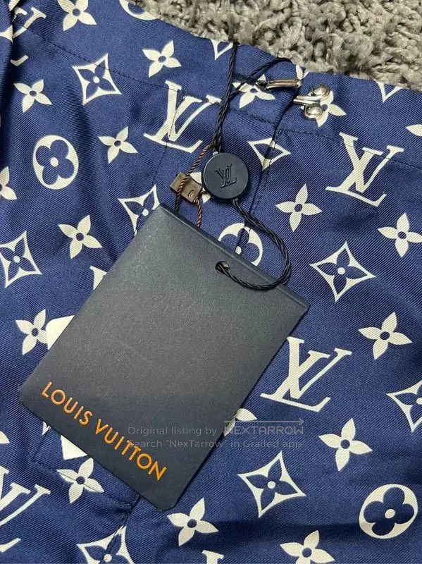 Louis Vuitton Louis Vuitton Women's Blue Polyester Shorts . Size 23" - 4 Thumbnail