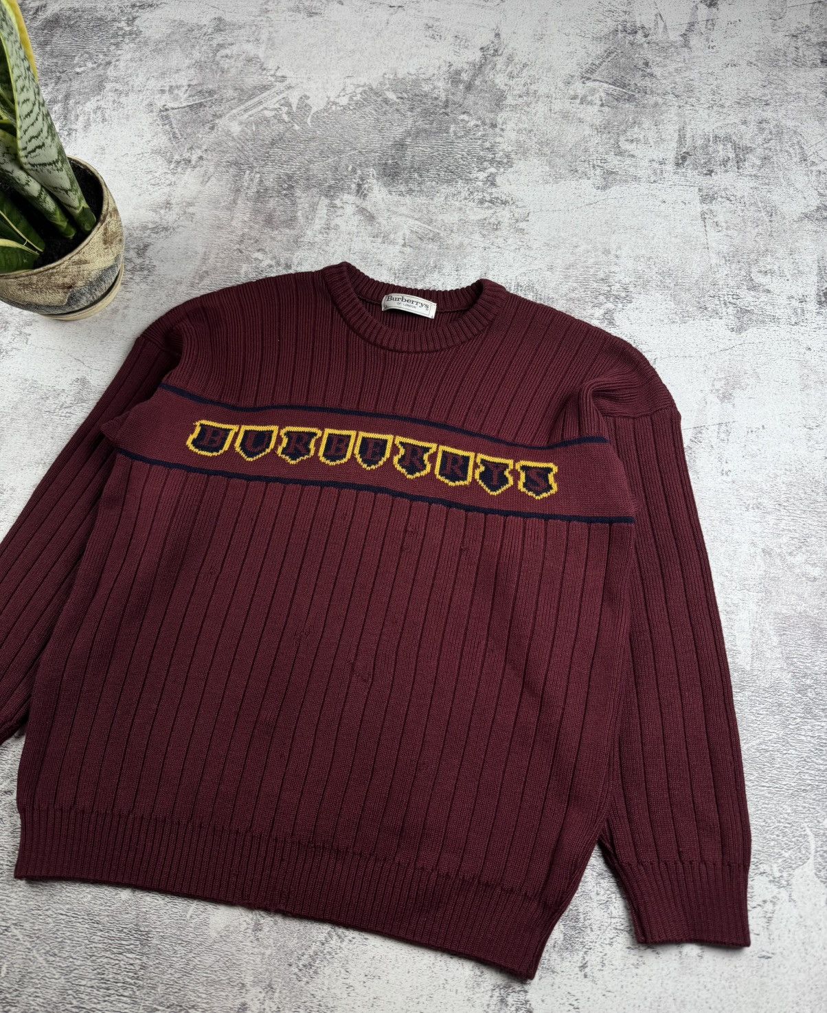 Burberry Burberrys London Vintage Men’s Large Wool Red Spellout Knited Sweater Pullover Size US L / EU 52-54 / 3 - 3 Thumbnail