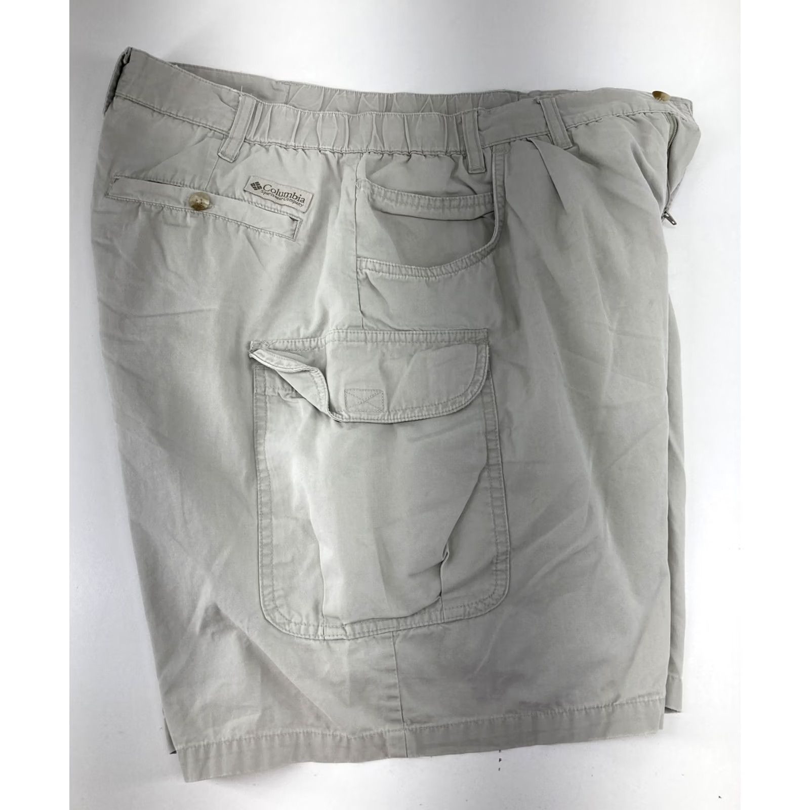 Vintage Columbia Men Cargo Shorts Light Weight Size 38 Beige Regular Inseam 10in Casual Cotton Front Flat Front Belt Loops Pocket Cargo Summer Fall Spring Size US 36 / EU 52 - 6 Thumbnail