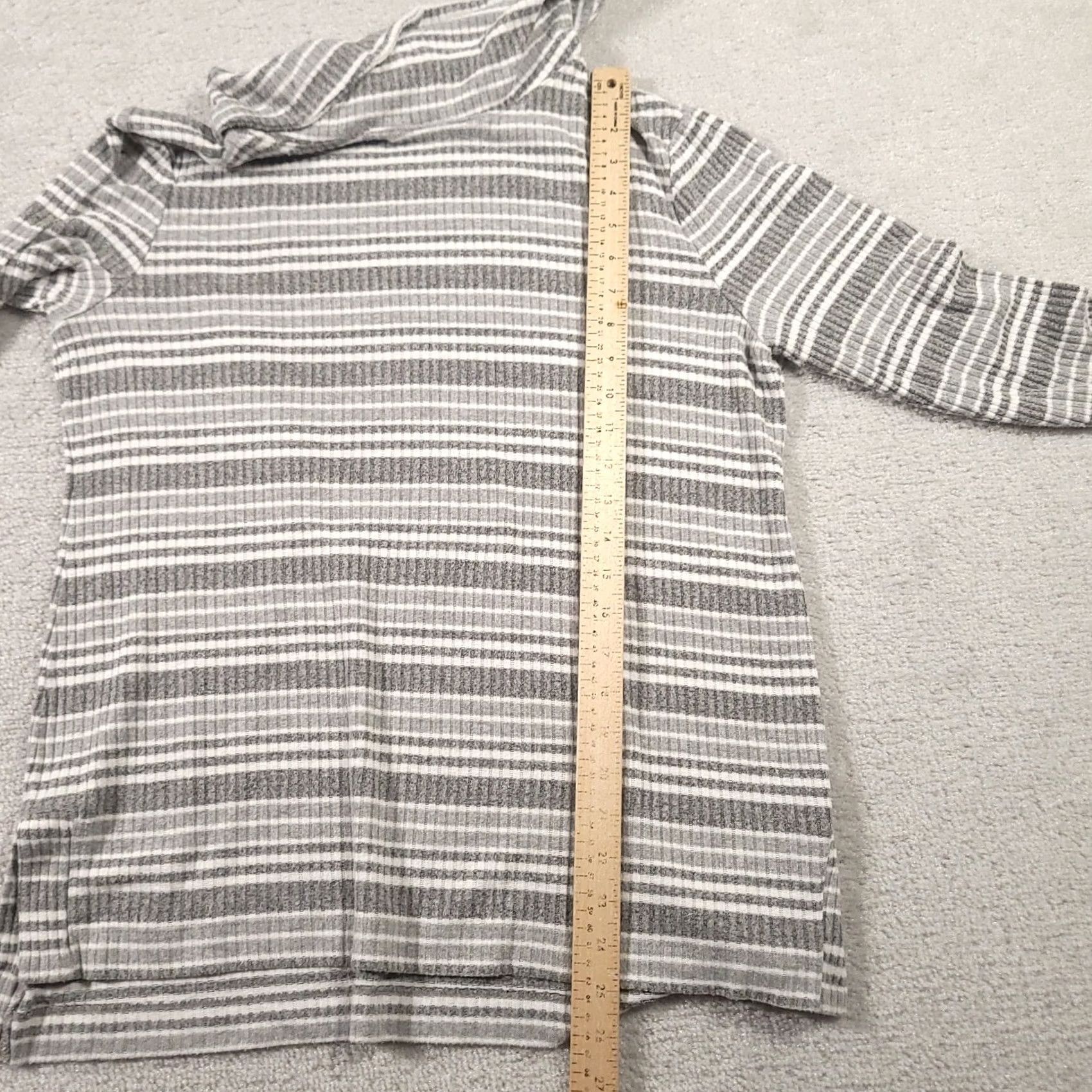 Vintage Chico's Zenergy Women's Striped Cowl-Neck Top Grey Size M Medium Stretch Shirt Womens Size M / US 6-8 / IT 42-44 - 5 Thumbnail