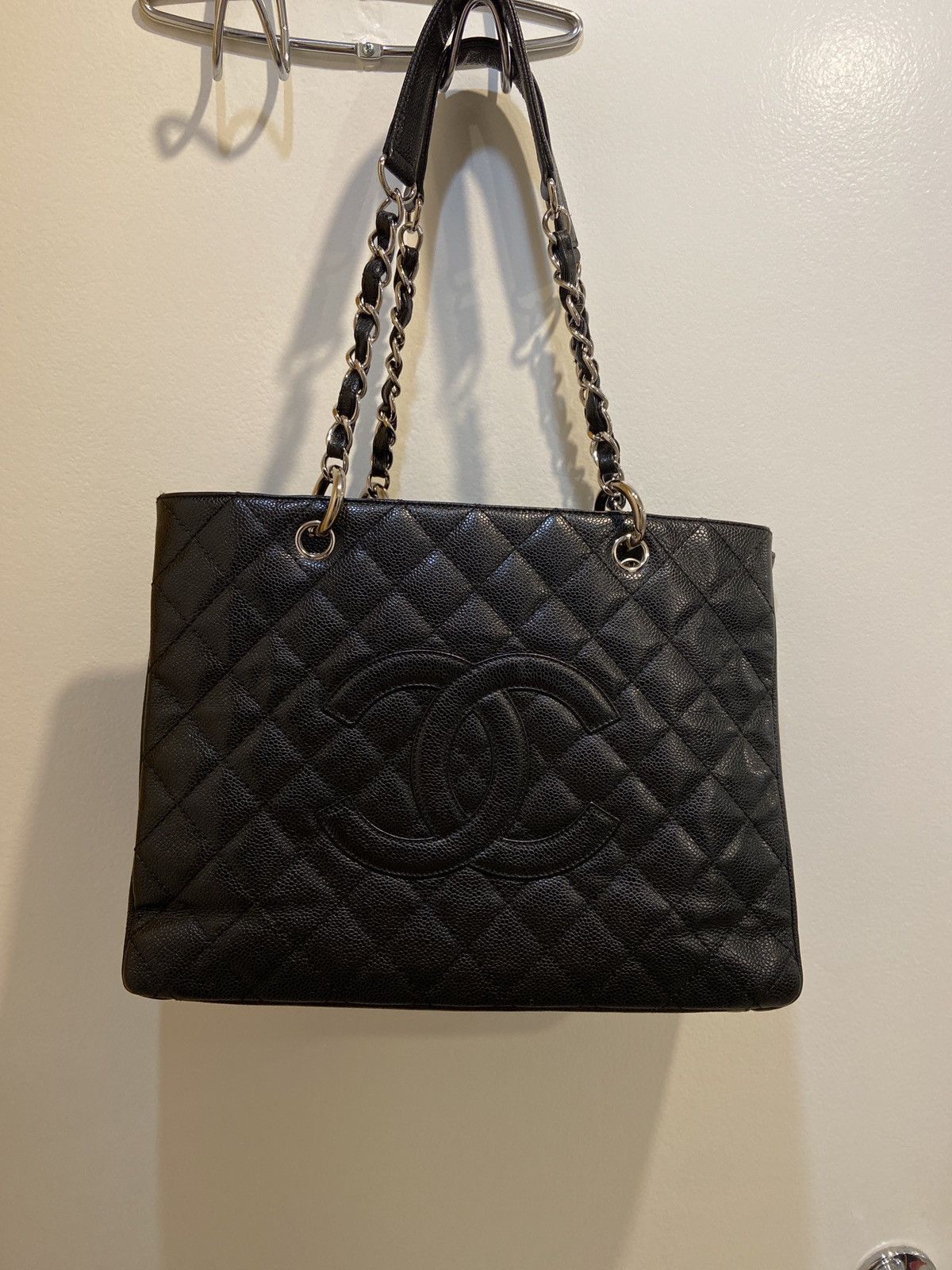 Chanel Black Cavier Quilted Chanel Tote Size ONE SIZE - 9 Thumbnail