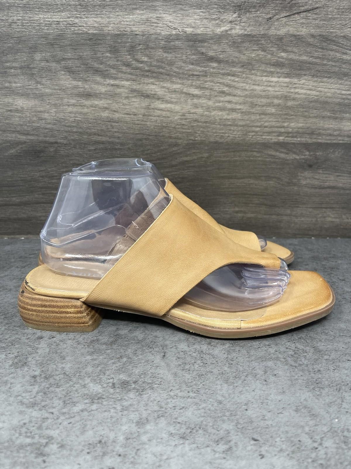 Other Antelope Sandals Womens Size 9 (40) Brown Tan Leather Toe Size US 9 / IT 39 - 5 Thumbnail