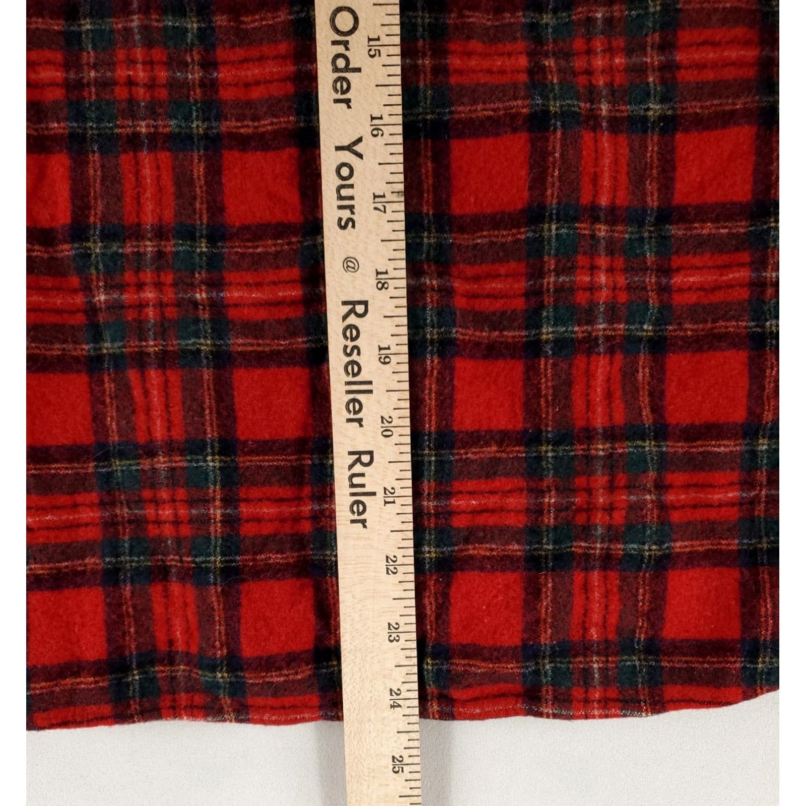 Pendleton VINTAGE Pendleton Lodge Shirt Mens L Red Plaid 100% Wool Button Up Made USA Wool Shirt Size US L / EU 52-54 / 3 - 7 Thumbnail