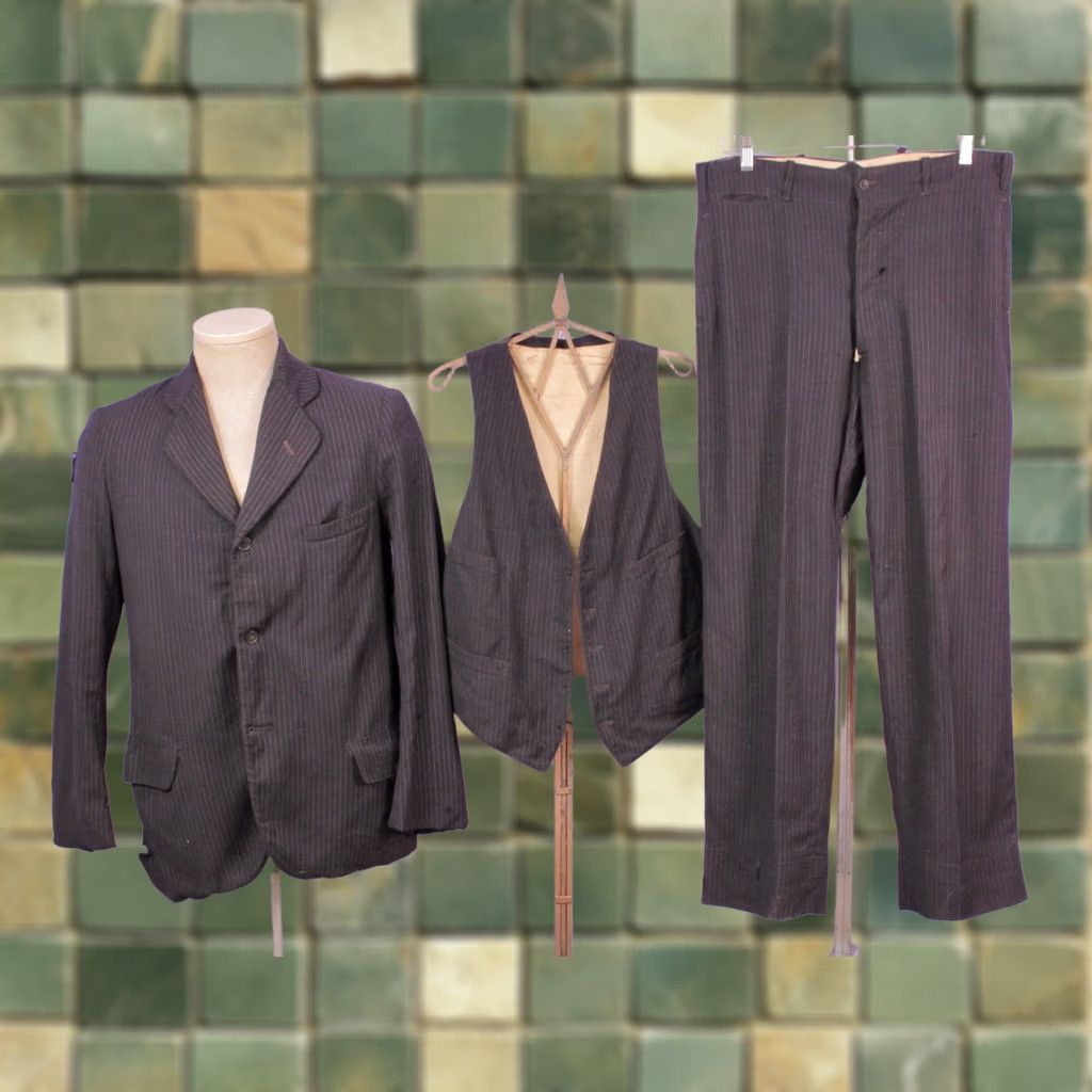 Vintage Item Specifications: Sleeve Length: 24.5 Size 36R - 1 Thumbnail