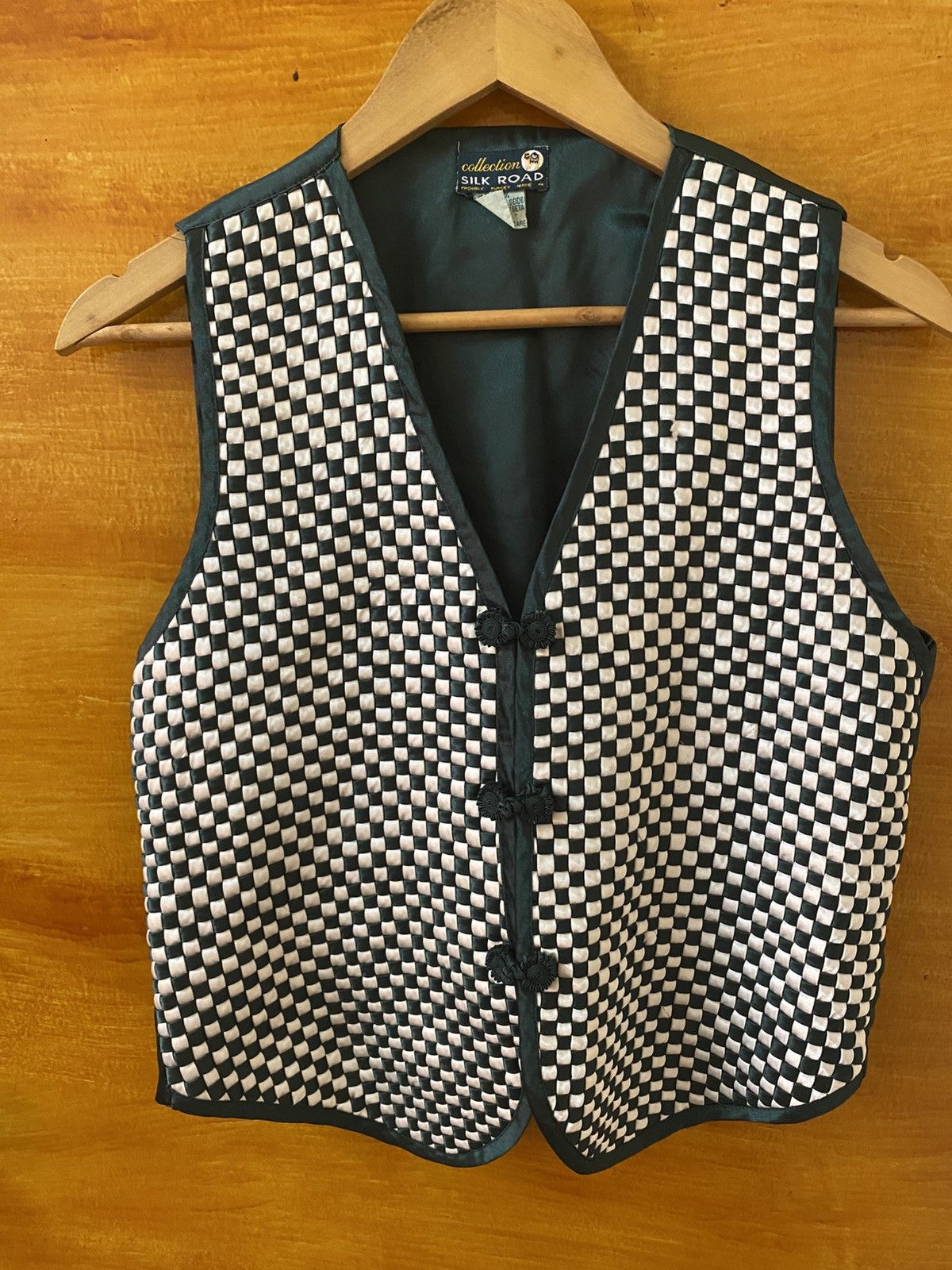 Japanese Brand Vintage Silk Road pure silk vest Size US M / EU 48-50 / 2 - 1 Thumbnail