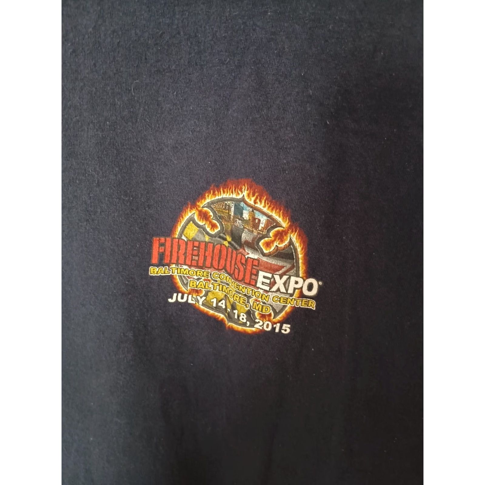 Gildan VINTAGE Official Fire Department T-shirt Men's XL Blue Firehouse Expo Baltimore Gildan Back Graphic Fire Engine 2015 Size US XL / EU 56 / 4 - 2 Thumbnail