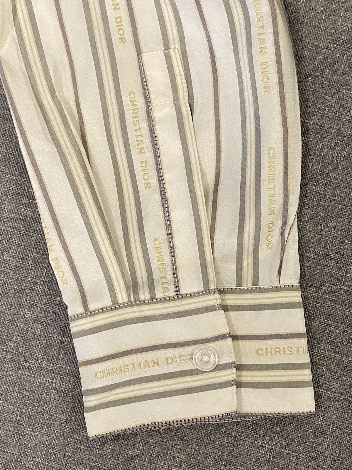 Dior Christian Dior stripped dress shirt 40 Size US M / EU 48-50 / 2 - 6 Thumbnail