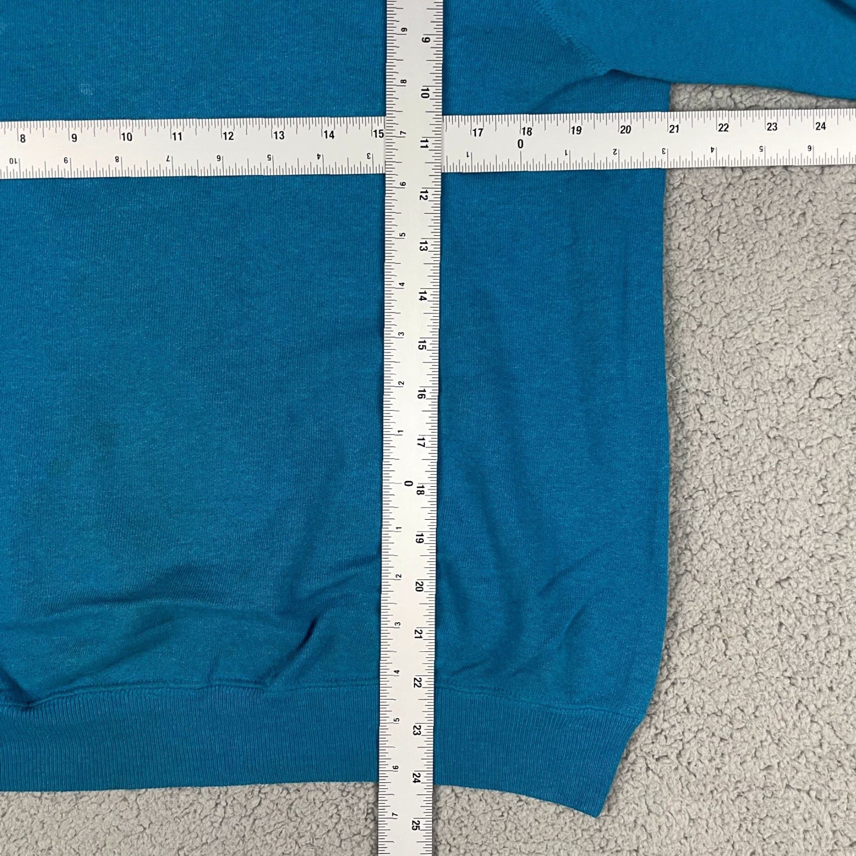 Hanes VINTAGE Hanes Sweatshirt Adult Large Green Teal 80s 90s Pullover USA Made Crew Neck Mens Sweatshirt Size US L / EU 52-54 / 3 - 7 Thumbnail