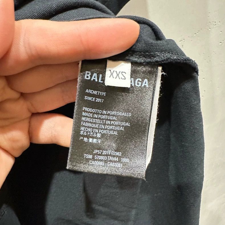 Balenciaga Balenciaga Black Waves Coke Short Sleeve 2501-Nextarrow Size US XXS / EU 40 - 3 Thumbnail
