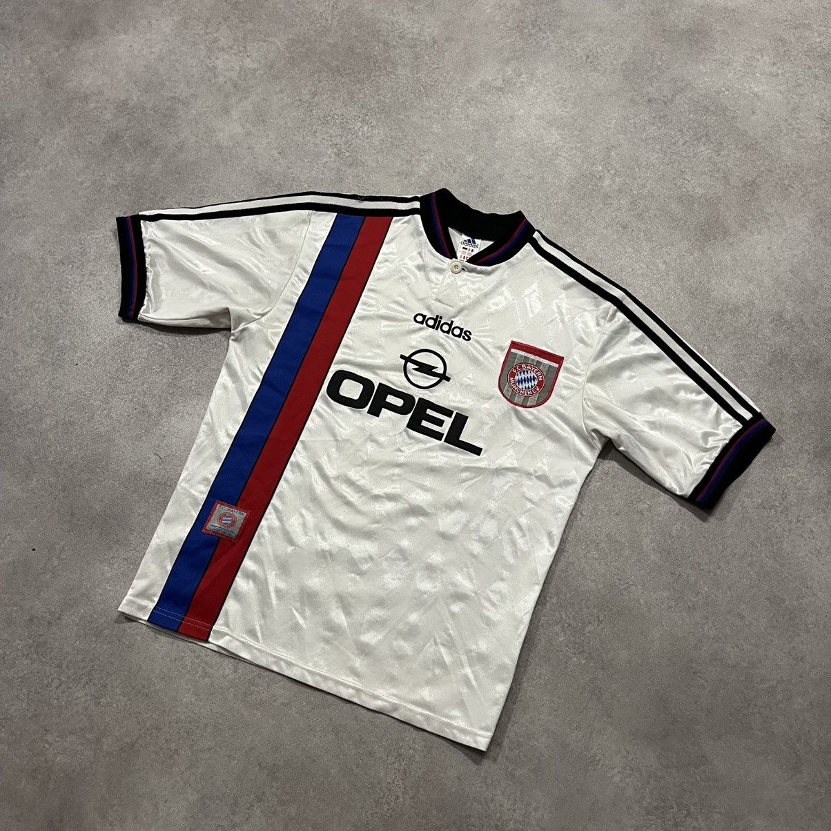 Adidas Vintage Adidas FC Bayern Munchen Opel Soccer Jersey Shirt Size US S / EU 44-46 / 1 - 2 Thumbnail