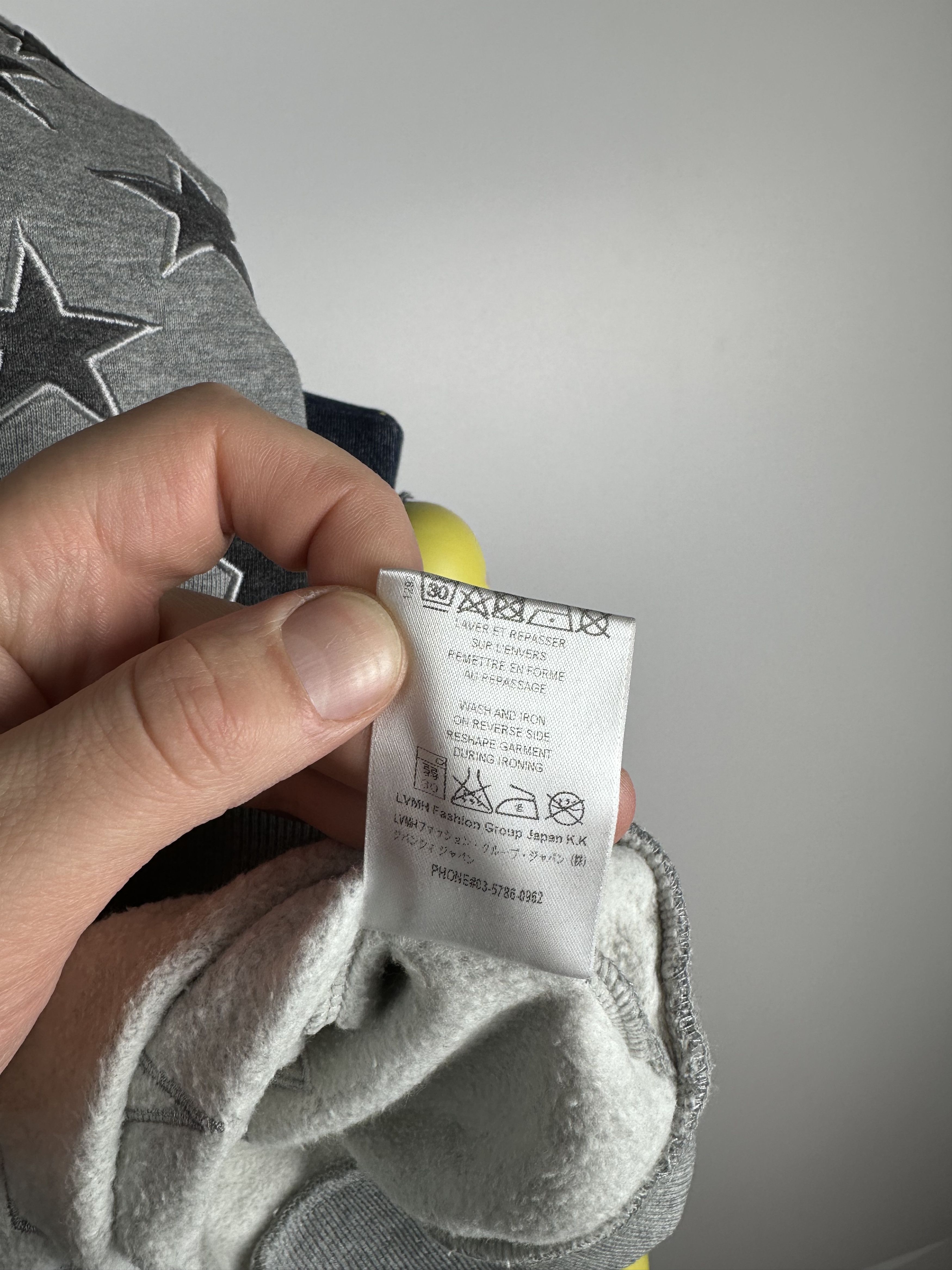 Givenchy × Grailed GIVENCHY Star Embroidered Sweatshirt Gray Mens Size L Size US L / EU 52-54 / 3 - 10 Thumbnail