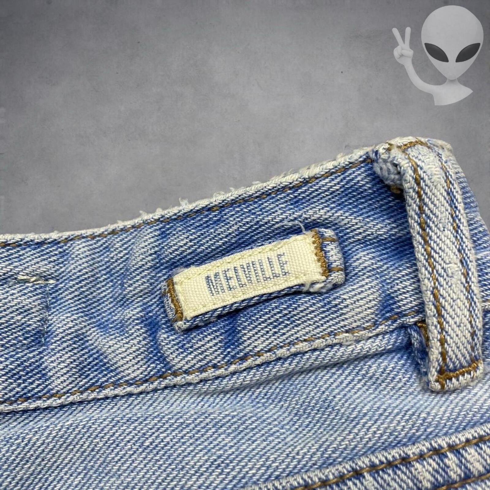 Other Brandy Melville Cuffed Light Denim Shorts OS Size 25" / US 0 / IT 36 - 5 Thumbnail