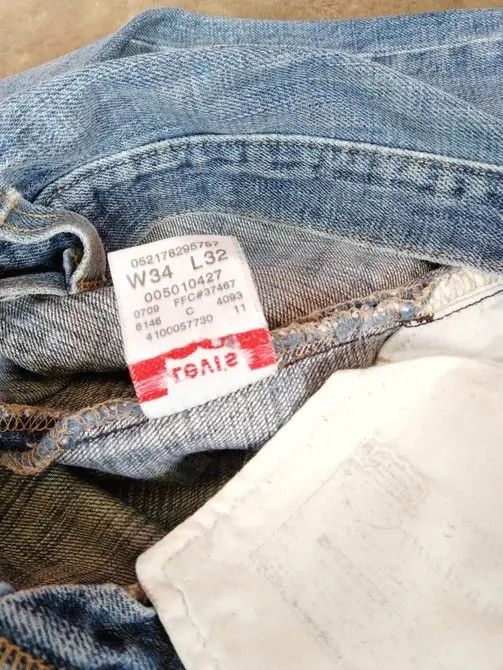 Levi's Vintage Levis 501 Washed Straight Leg Distressed Jeans 34x32 Size US 34 / EU 50 - 13 Thumbnail