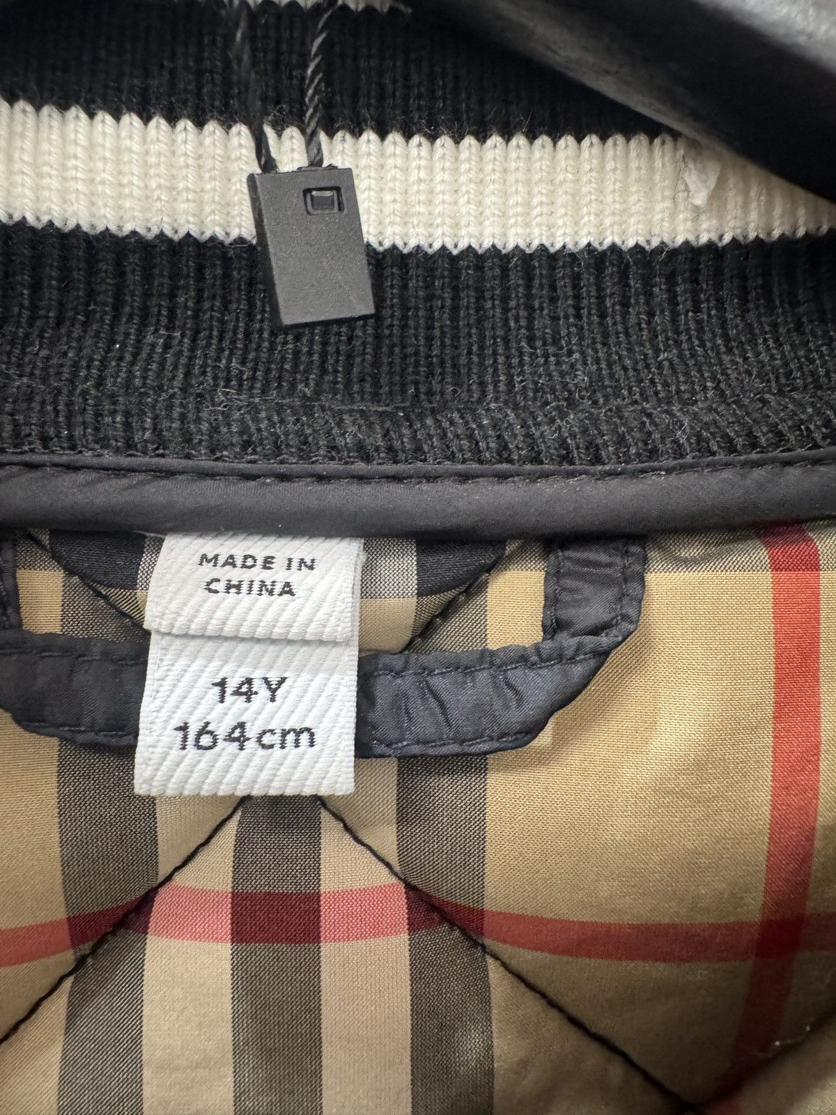 Burberry Burberry Quilted Light Jacket Size US S / EU 44-46 / 1 - 5 Thumbnail