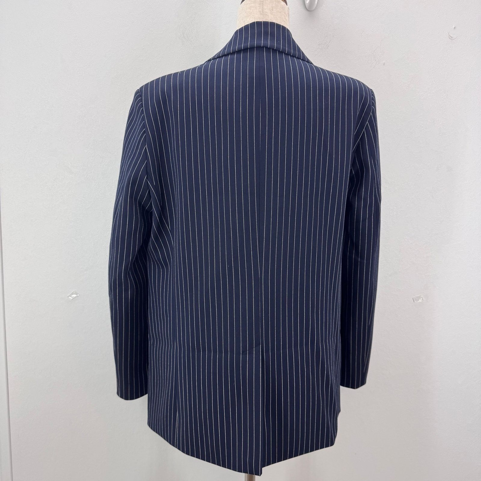 Nasty Gal NWT Nasty Gal Navy Blue Pinstripe Single Breasted Blazer Size XS / US 0-2 / IT 36-38 - 3 Thumbnail