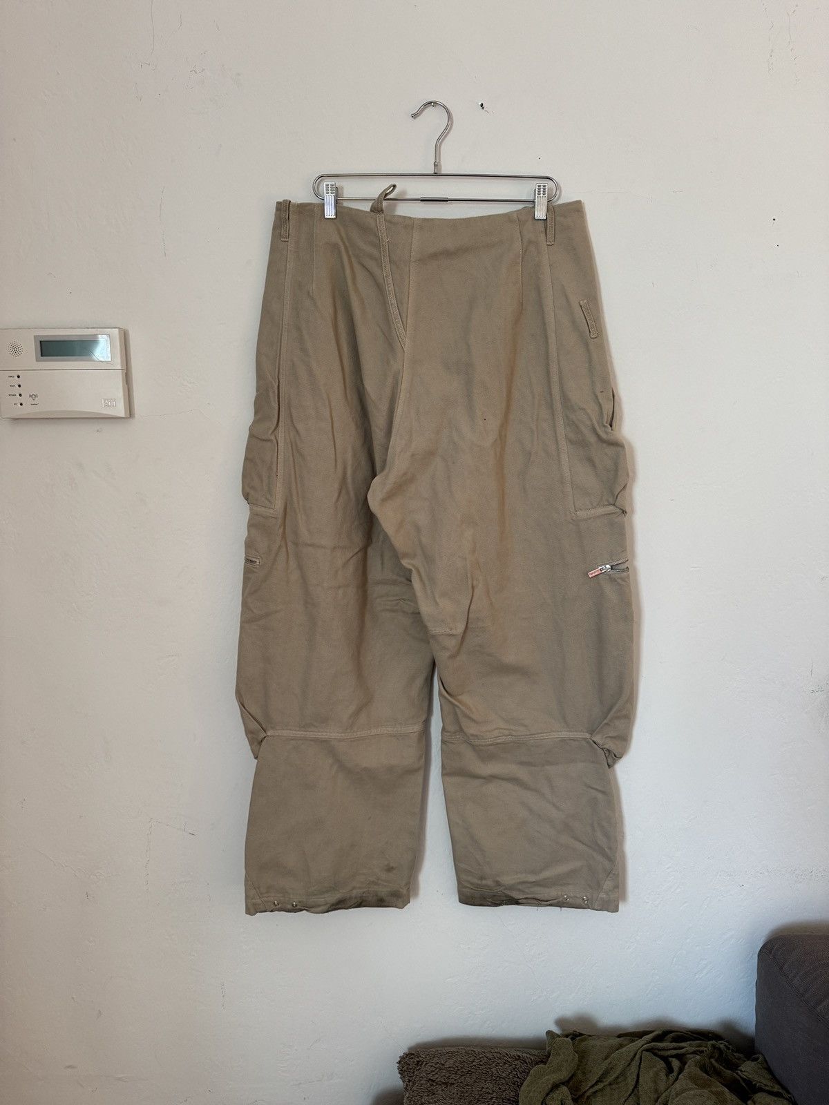 Jacquemus le cargo croissant jacquemus Size US 34 / EU 50 - 4 Thumbnail