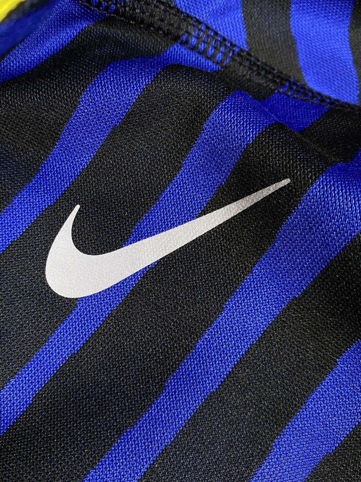 Nike Nike Running Element Dri Fit Long Sleeve Jersey Size S Size US S / EU 44-46 / 1 - 7 Thumbnail