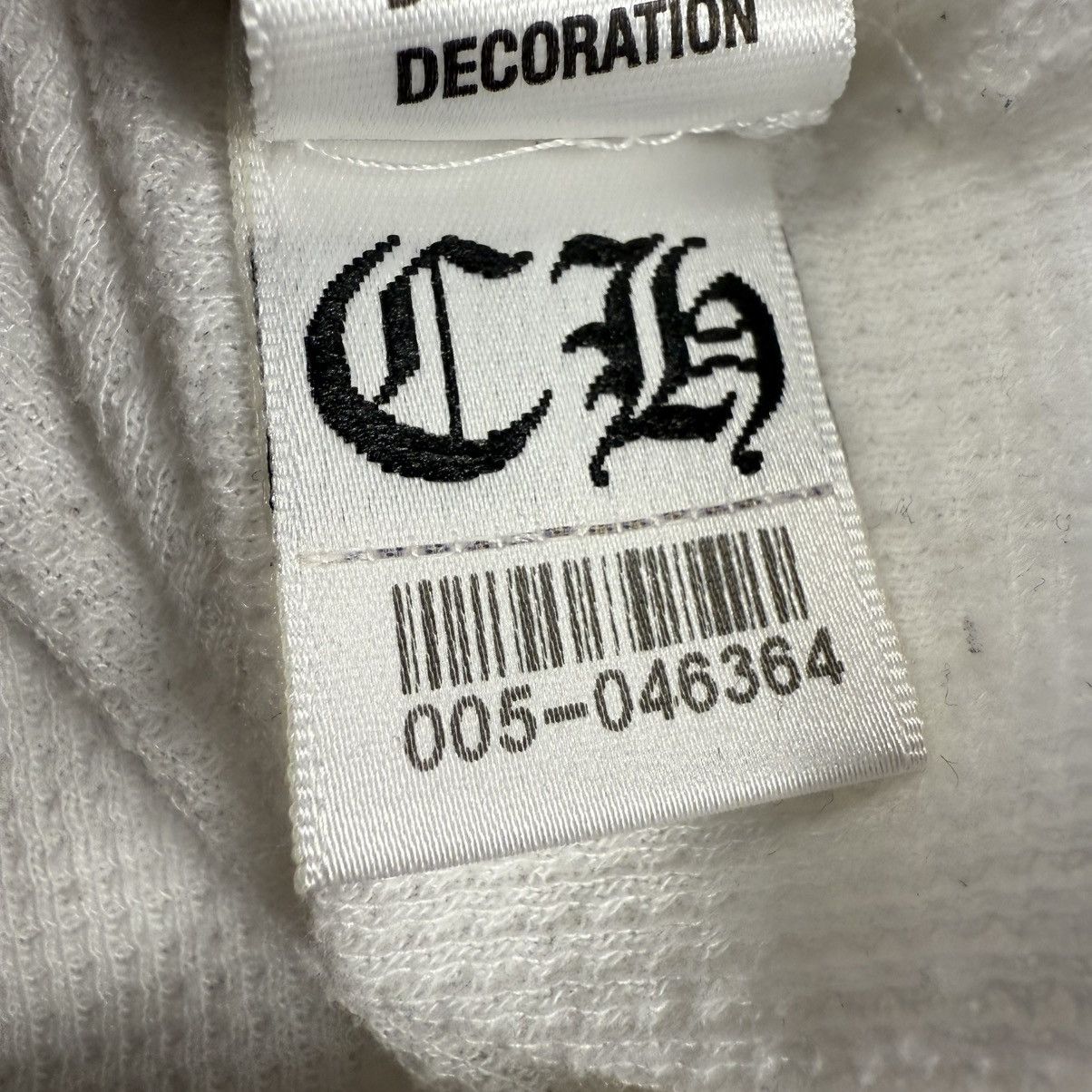 Chrome Hearts Chrome Hearts Horseshoe Cross Scroll Thermal ‘White’ L/S Size US M / EU 48-50 / 2 - 13 Thumbnail