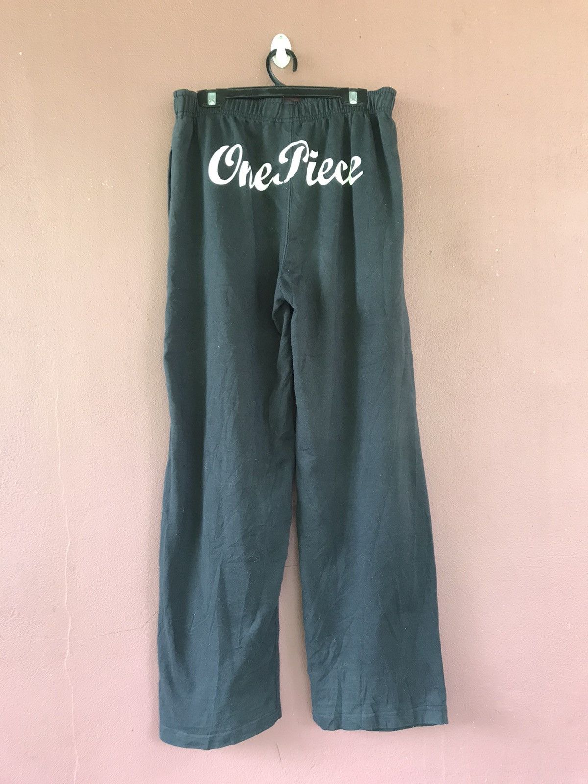 One Piece One piece sweatpants Size US 28 / EU 44 - 2 Thumbnail