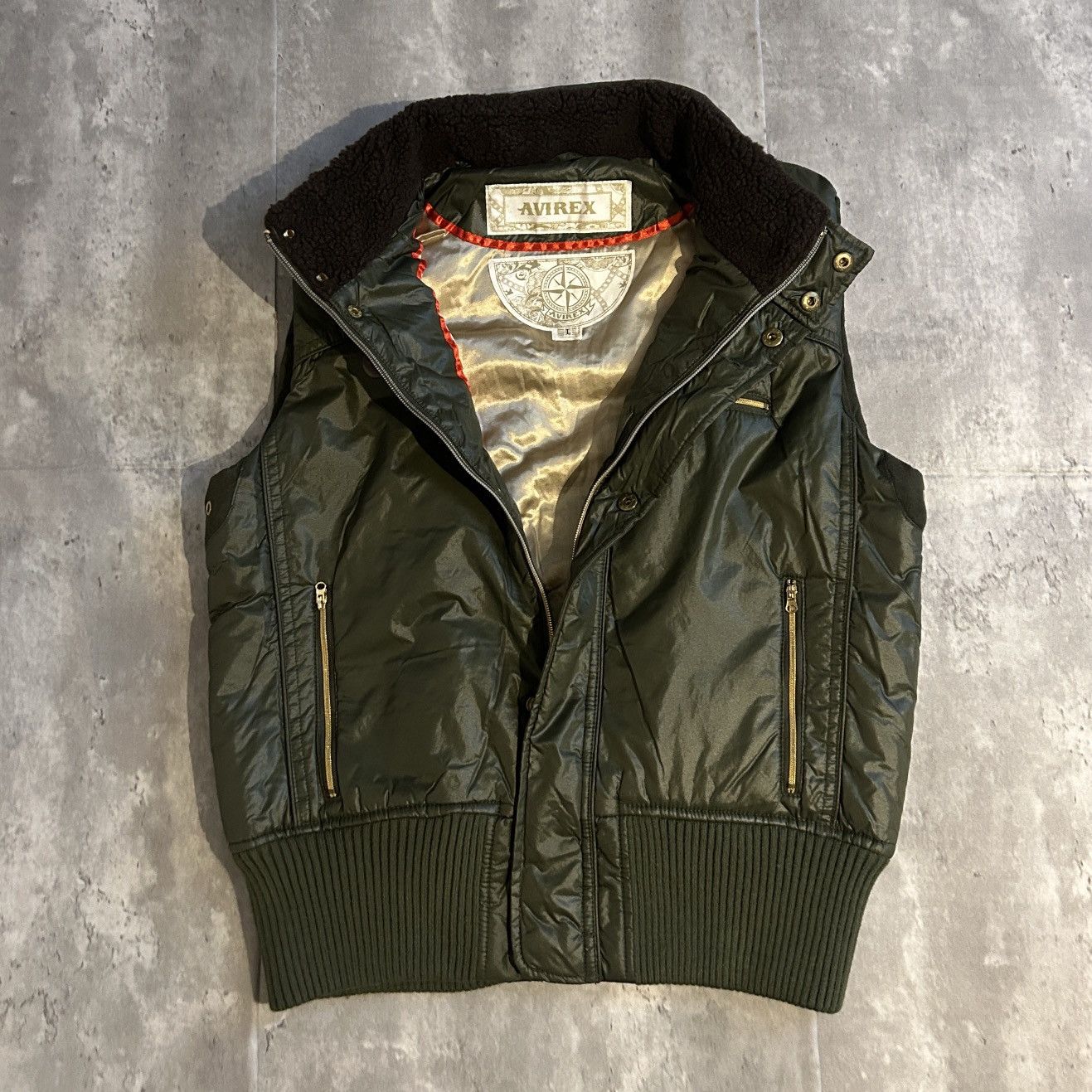 Avirex avirex embroidered army green puffer vest Size US L / EU 52-54 / 3 - 2 Thumbnail