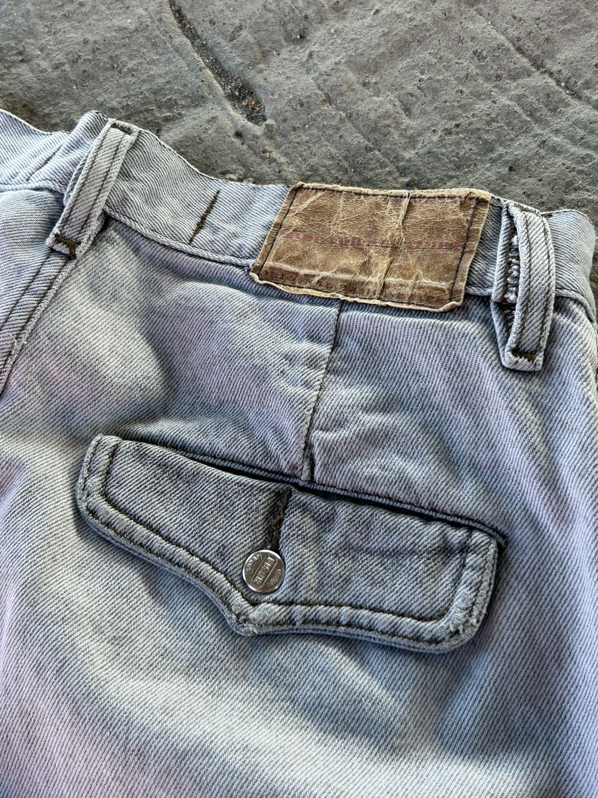 Jean × Vintage Vintage Light Blue Denim Jeans Size US 29 - 8 Thumbnail
