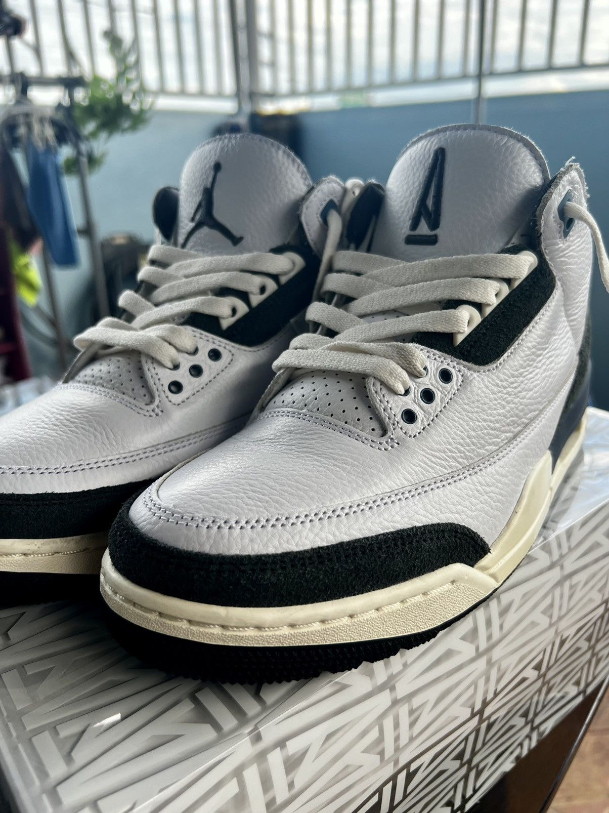Jordan Brand × Nike Rare Ama Maniere Jordan 3 Diffused Blue Size US 9.5 / EU 42-43 - 10 Thumbnail