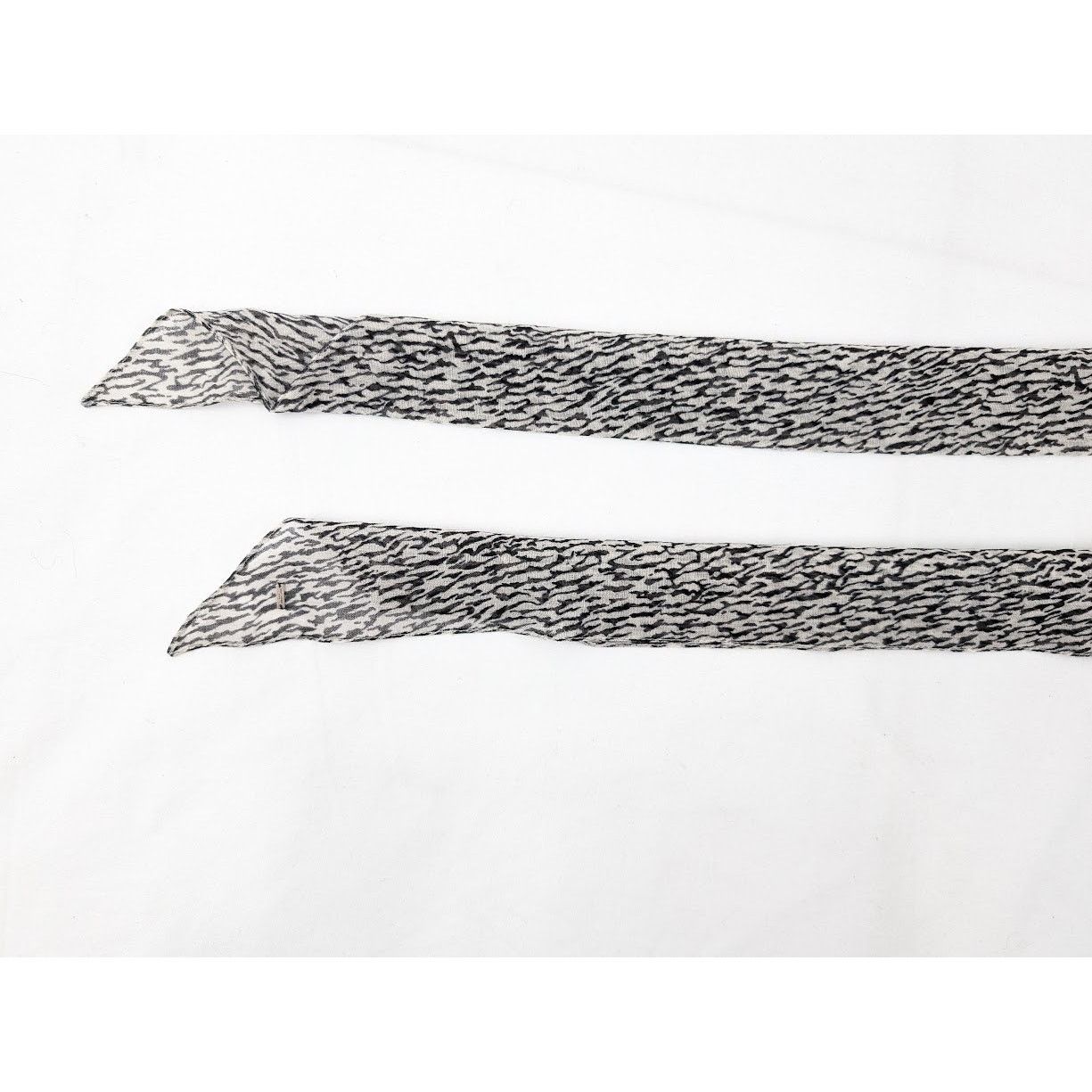 Saint Laurent Paris o1rshd1 Size: OS / Lavalliere Animalier Lana Scarf Off White Size ONE SIZE - 7 Thumbnail
