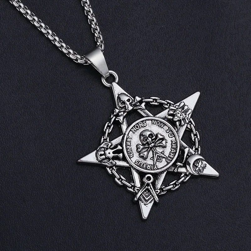 Jewelry Necklace Spearhead Cross Pendant Size ONE SIZE - 1 Preview