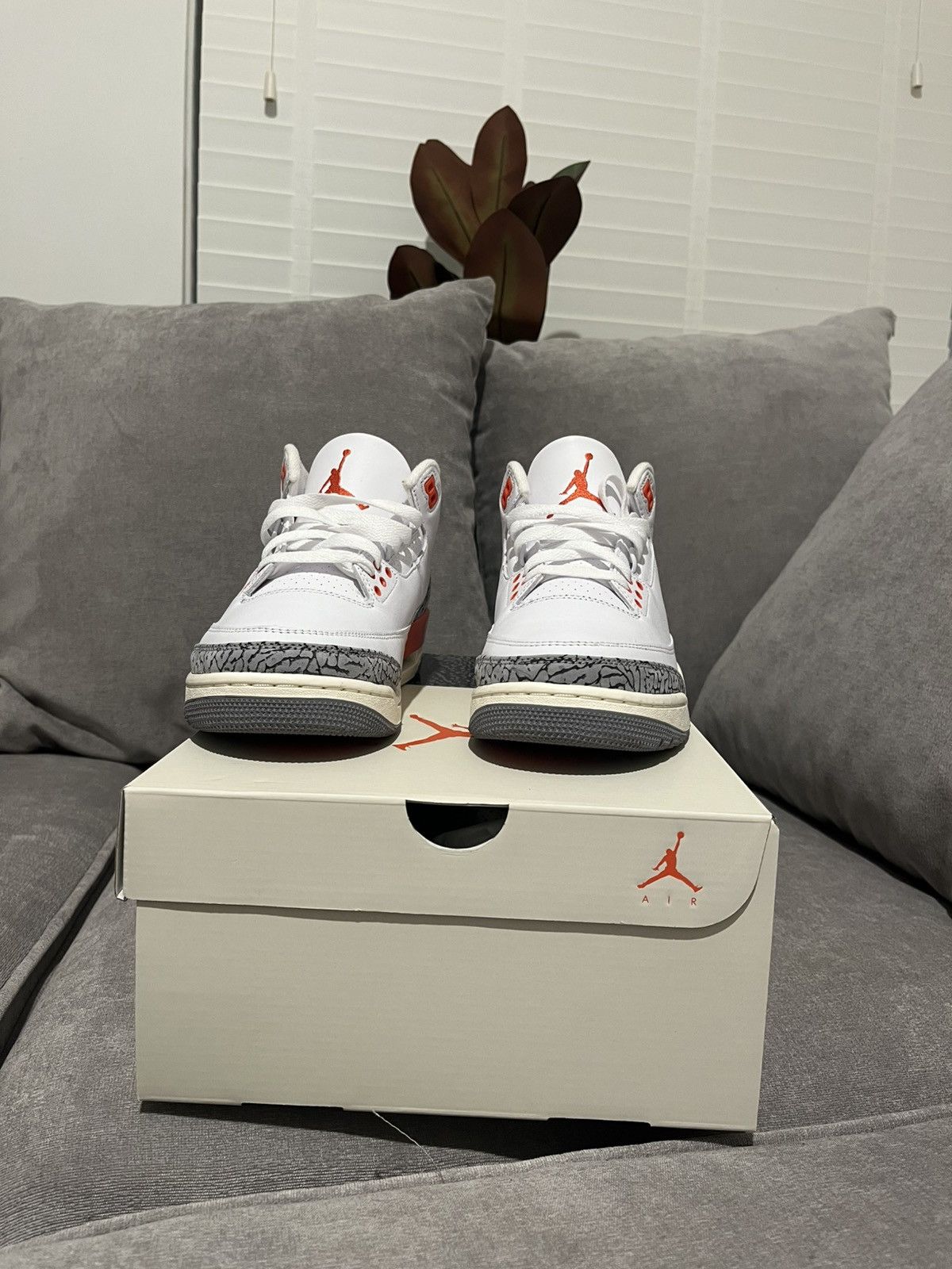 Jordan Brand Air Jordan 3 Retro Size US 7 / EU 40 - 3 Thumbnail