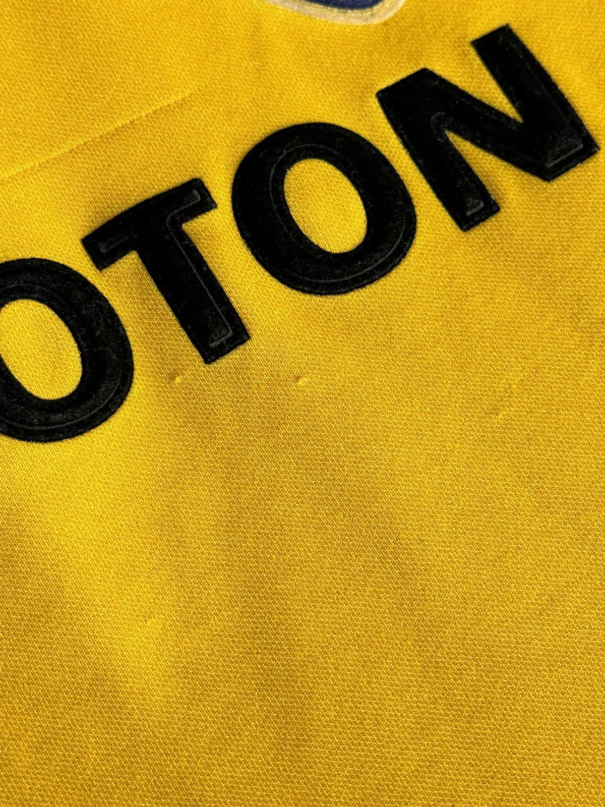 Other Norwich City 05/06 Home Football Jersey Size US M / EU 48-50 / 2 - 9 Thumbnail