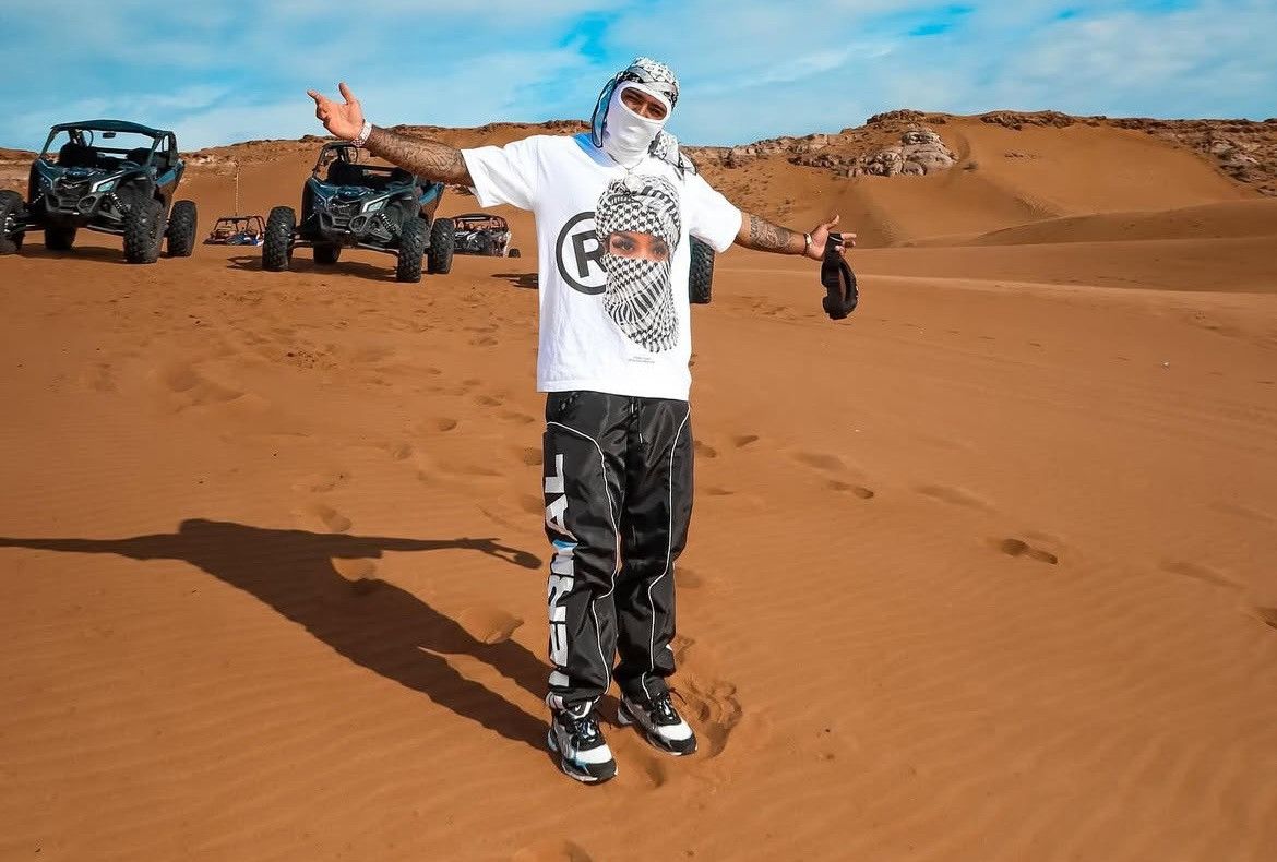 Other White “Assassin” face T-Shirt Size US M / EU 48-50 / 2 - 7 Thumbnail