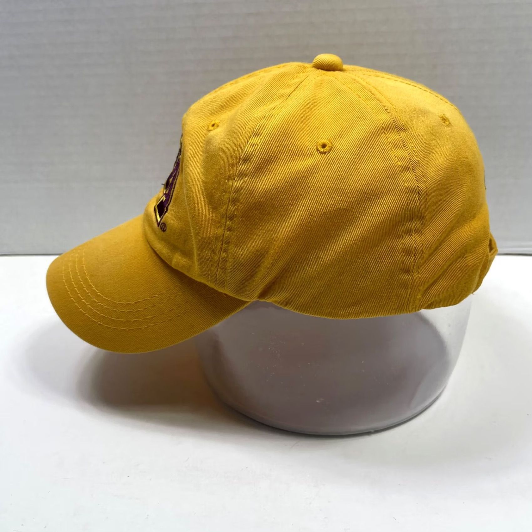 Vintage Vintage Minnesota Golden Gophers Hat Yellow Signature NCAA Sports Cotton Dad Hat Size ONE SIZE - 3 Thumbnail