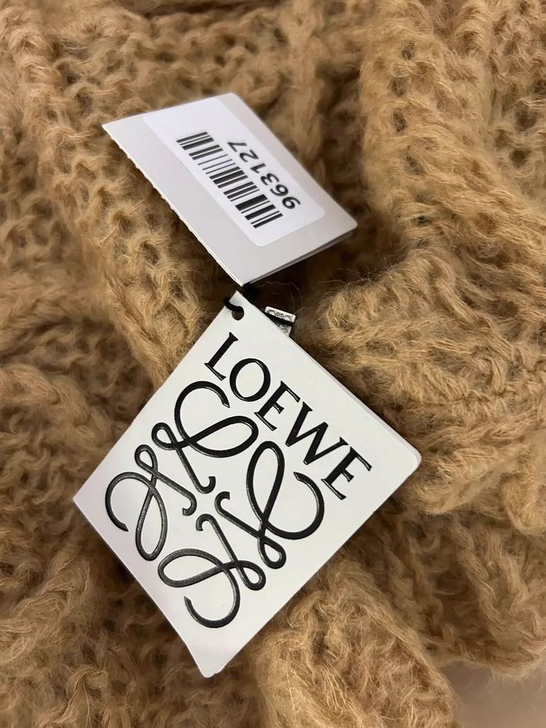 Loewe LOEWE Women's large Logo knit sweater Size XS / US 0-2 / IT 36-38 - 4 Thumbnail