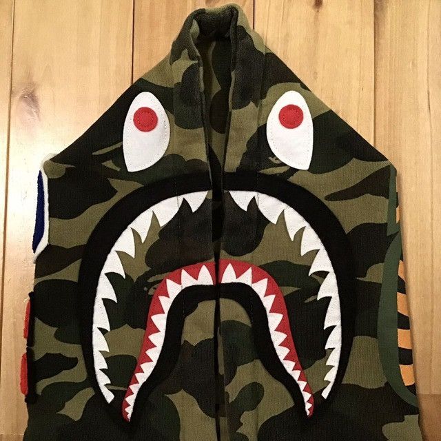 Bape BAPE Shark pullover hoodie 1st camo green a bathing ape Size US M / EU 48-50 / 2 - 3 Thumbnail