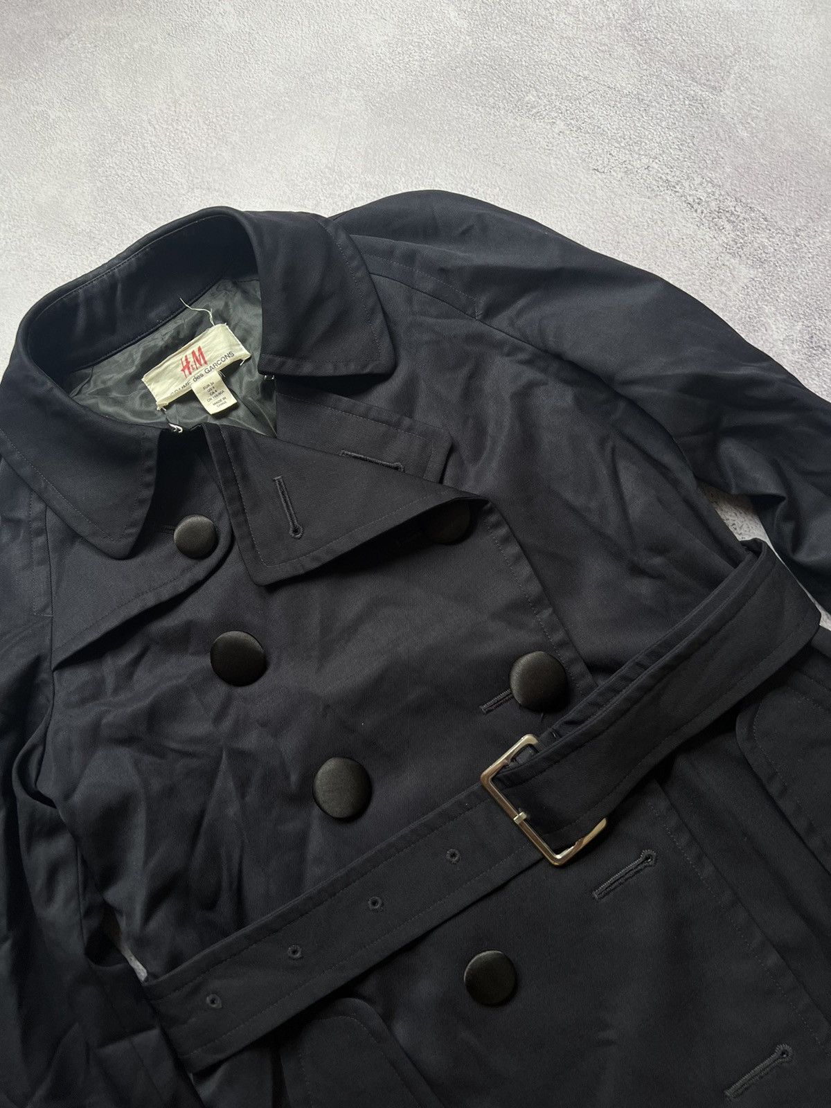 Comme des Garcons × H&M × Vintage Comme des Garcons CDG x H&M Trench Coat Women’s Size: XS Size XS / US 0-2 / IT 36-38 - 6 Thumbnail