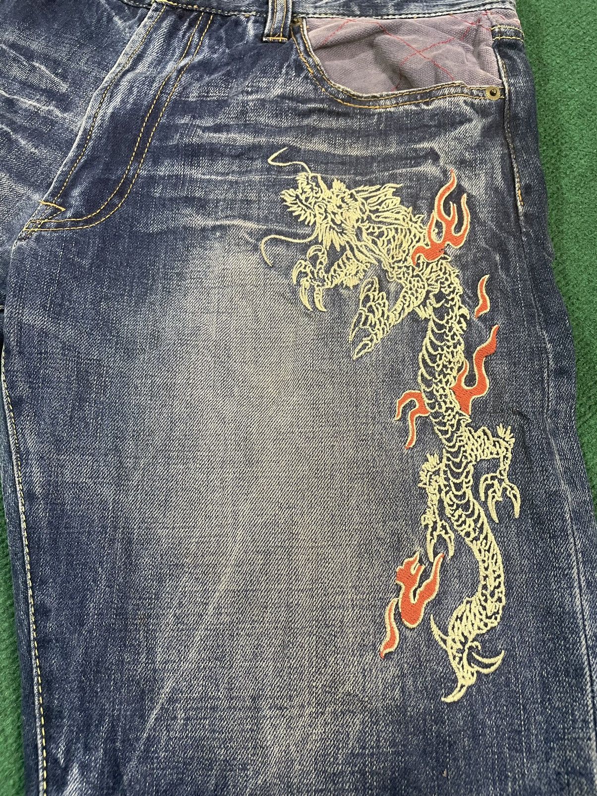 Eternal Vintage Eternal Dragon Embroidered Short Jeans Size US 34 / EU 50 - 3 Thumbnail