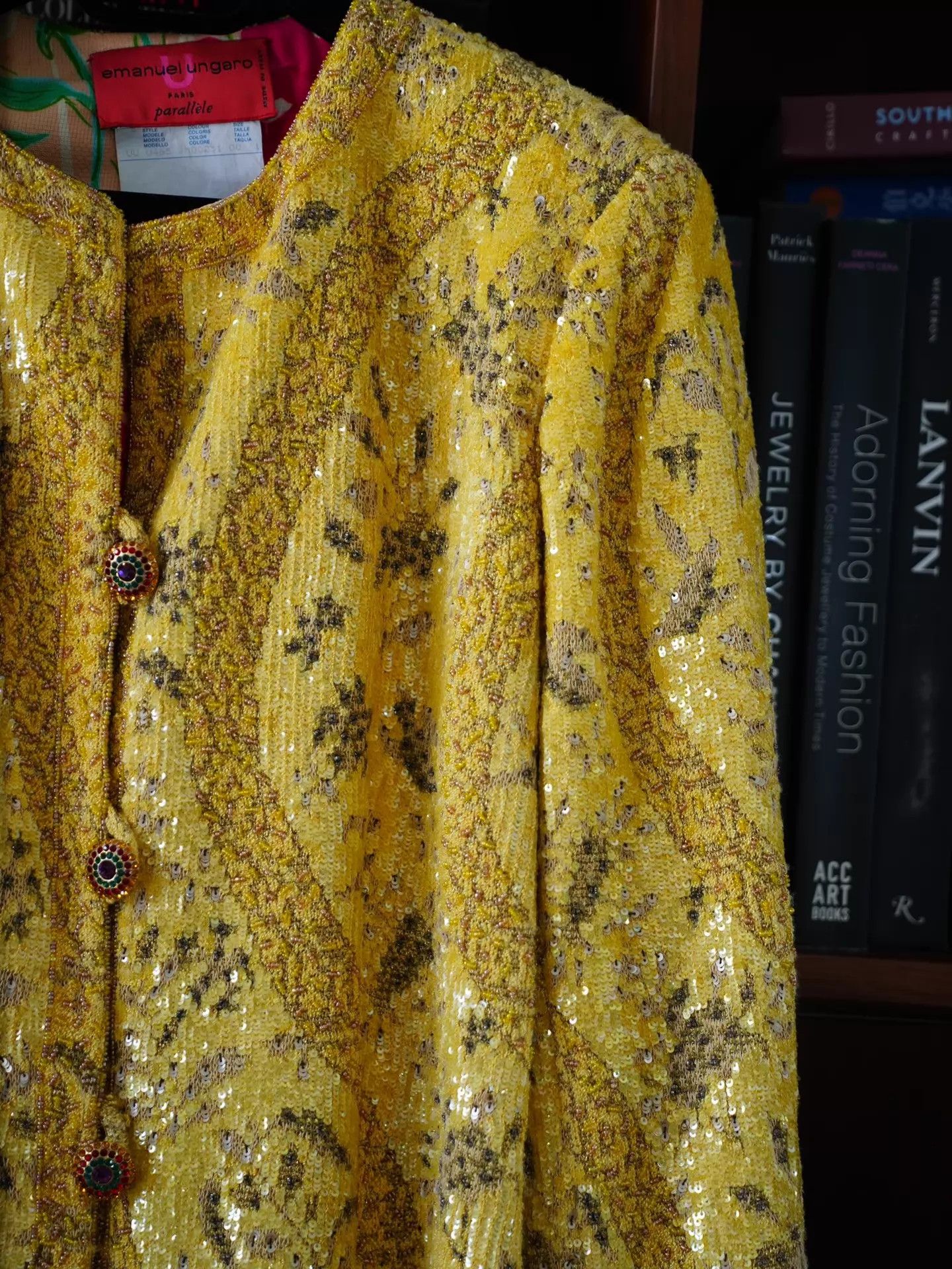 Emanuel Ungaro Emanuel Ungaro Vintage Beaded & Sequined Gold Blazer (L-XL) Size L / US 10 / IT 46 - 9 Thumbnail
