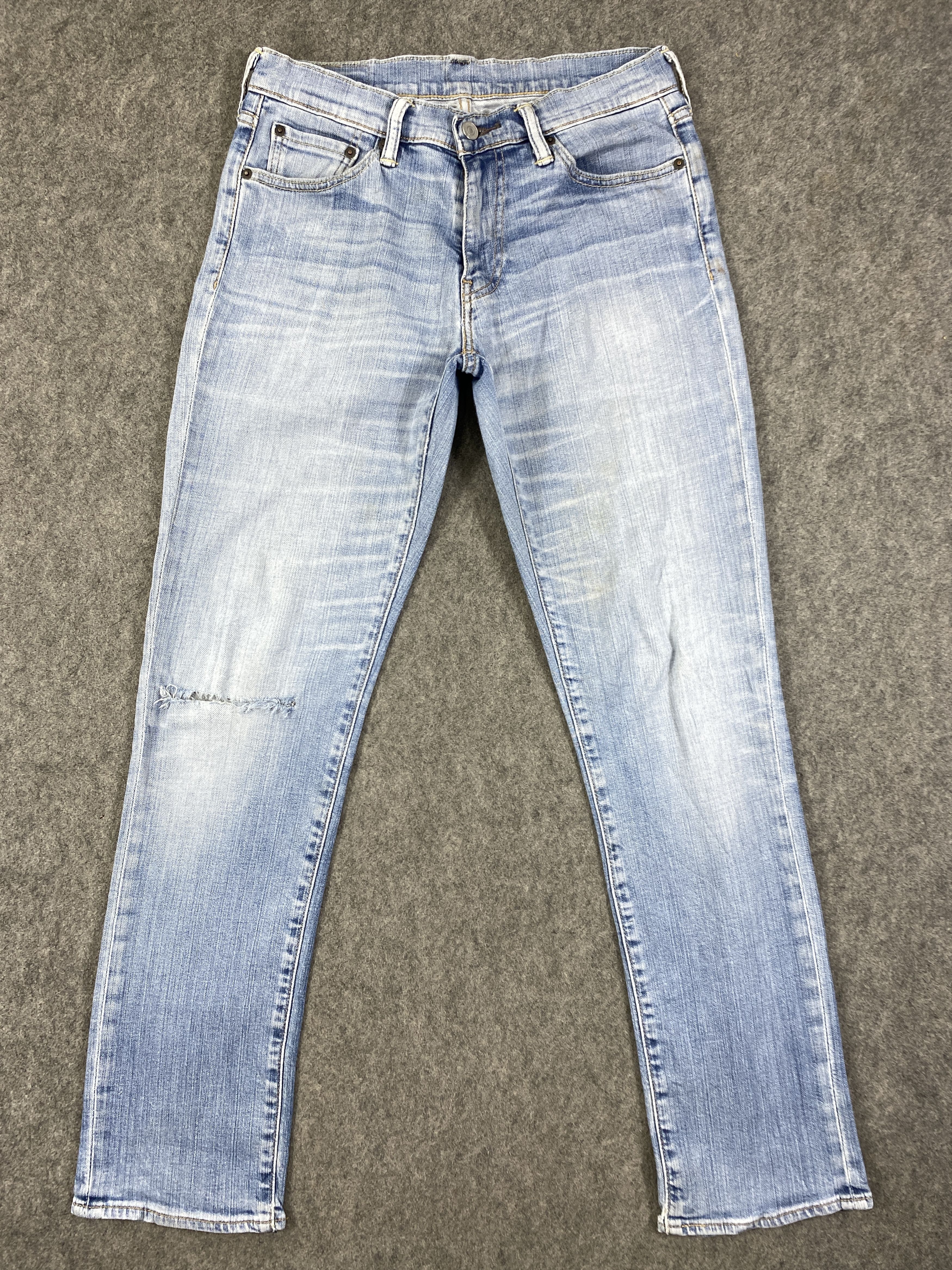 image of Hype Light Blue Wash Vintage Levi's 541 Jeans 31X30.5 - Jn3318, Men's
