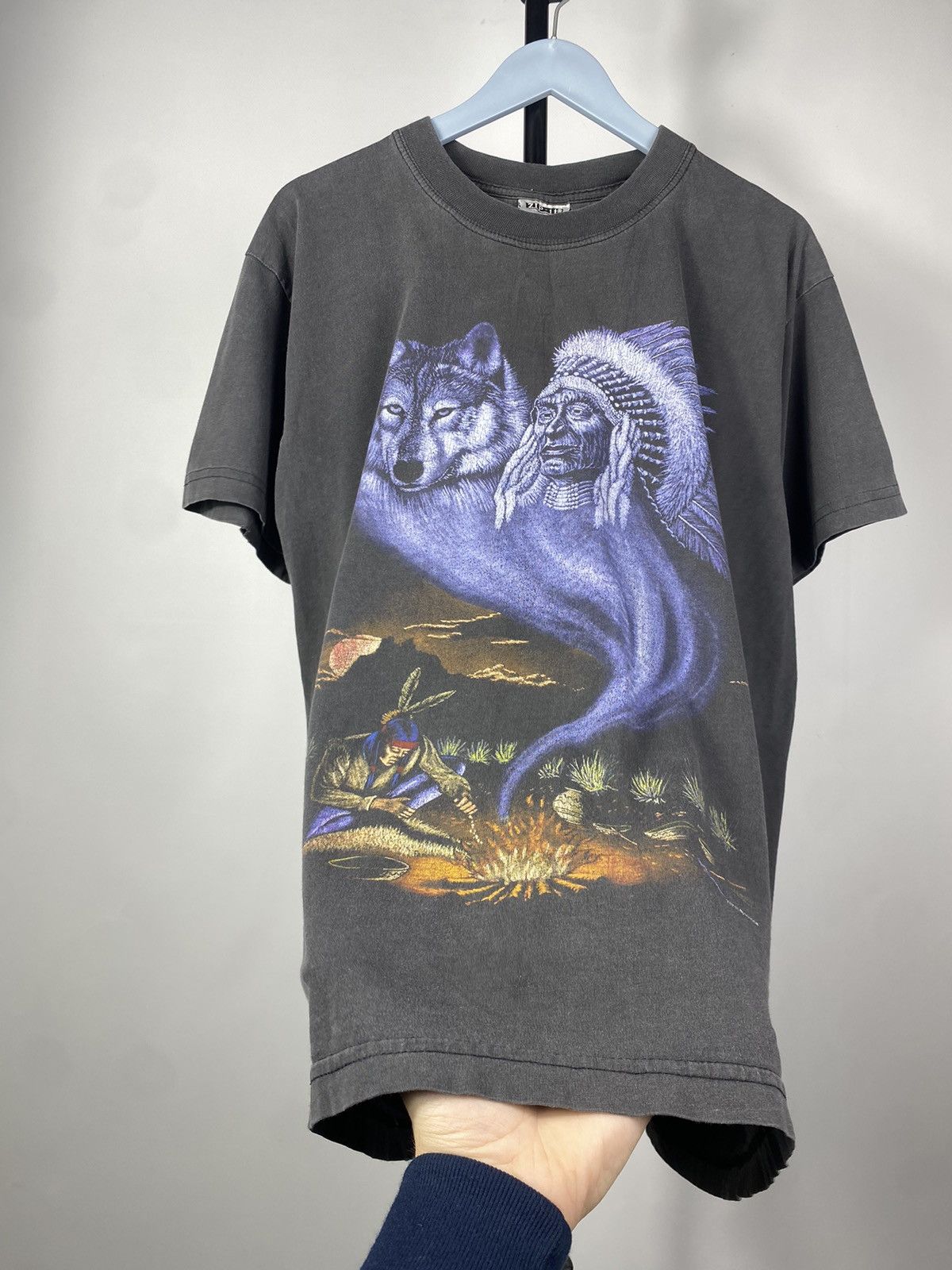 Native × Vintage Vintage 90s USA rare Indian Wolf Faded t-shirt Size US L / EU 52-54 / 3 - 3 Thumbnail