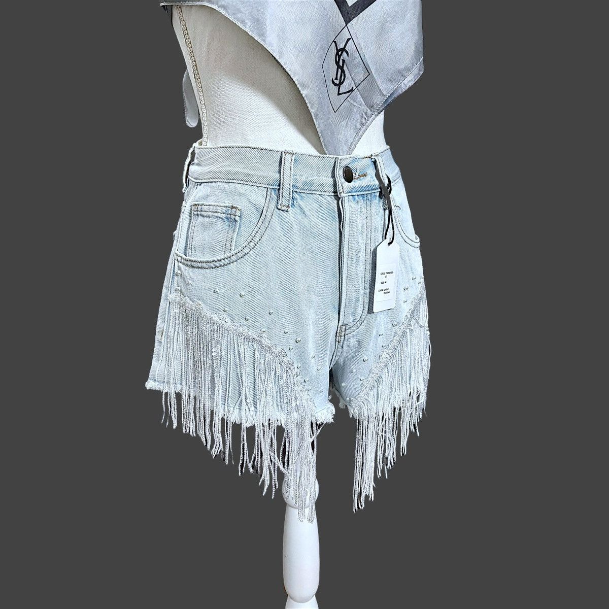 Other On Twelfth Women’s Light Indigo Sequin Denim Shorts Sz S Size 25" / US 0 / IT 36 - 9 Thumbnail