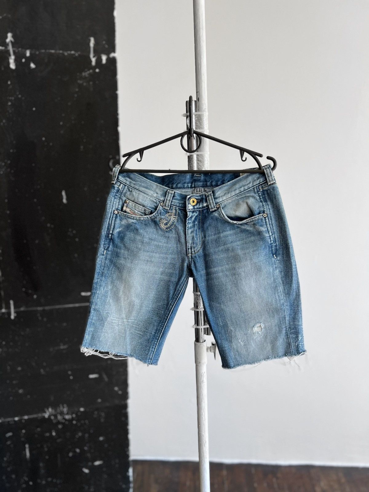 Designer × Diesel Diesel Doozy Wash 0071J Women’s Blue Denim Jean Shorts Size 27" / US 4 / IT 40 - 1 Thumbnail