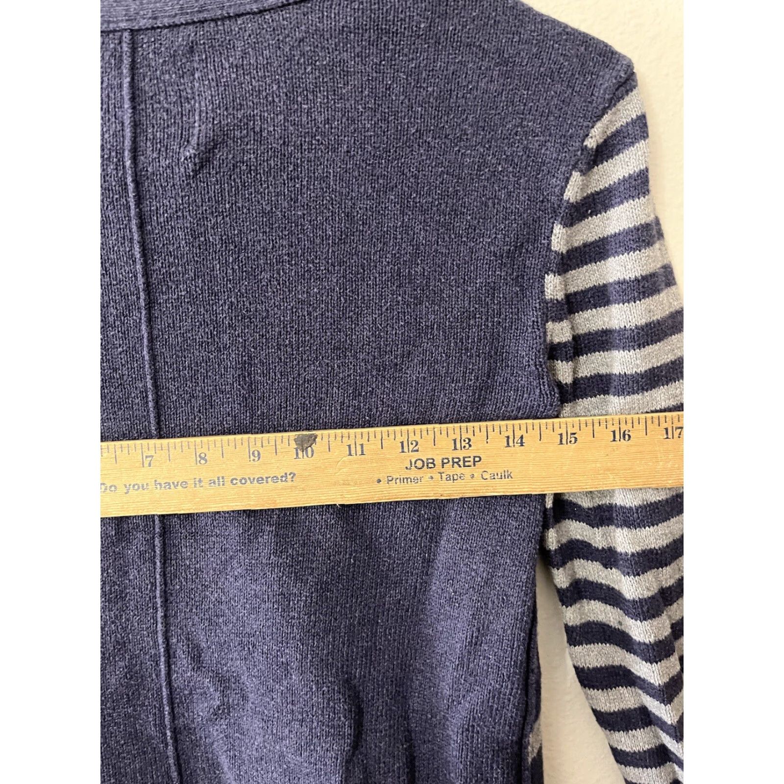 American Eagle Outfitters VINTAGE American Eagle Cardigan Sweater Womens Size Small Navy/Gray Button Front Stripe Size S / US 4 / IT 40 - 5 Thumbnail