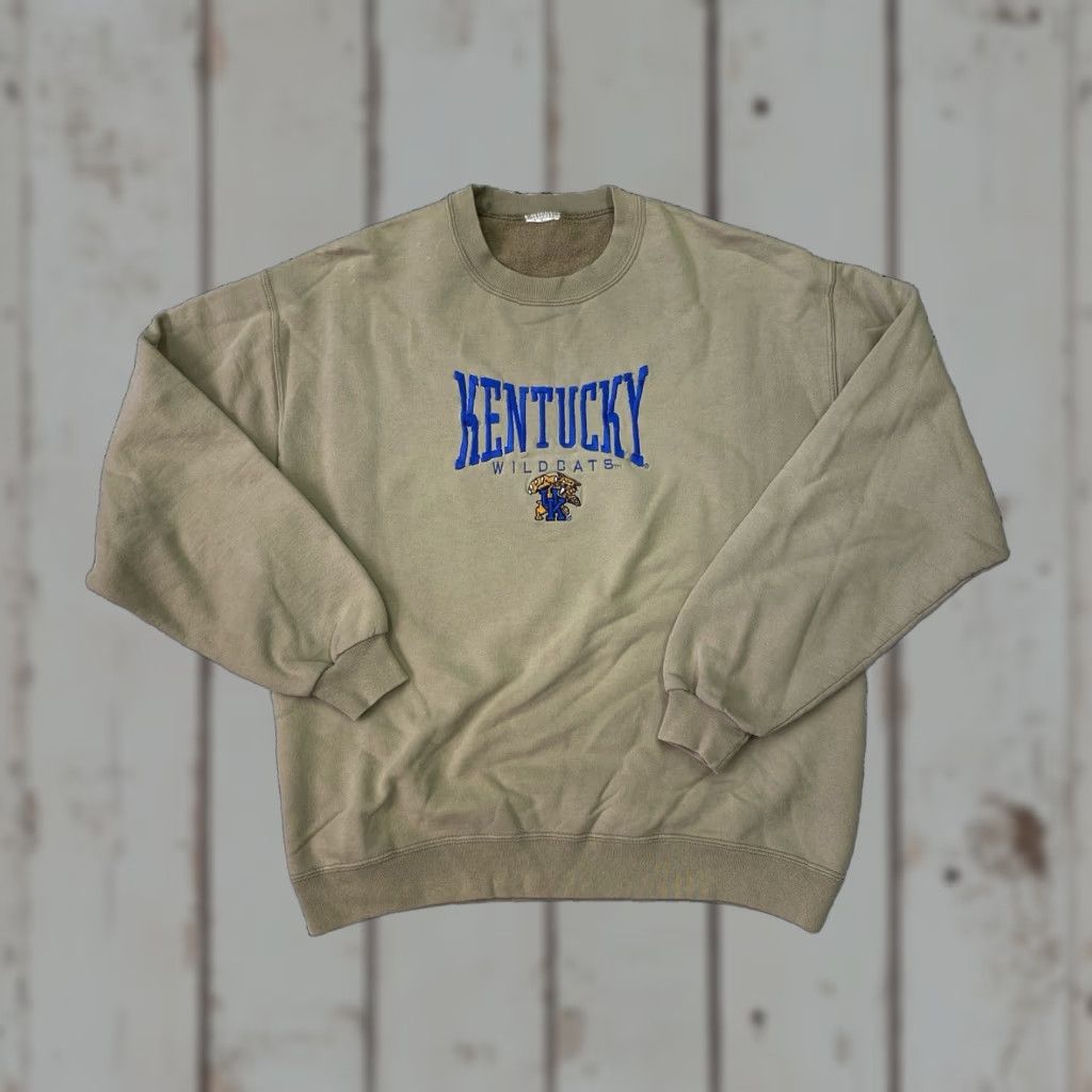 Vintage VINTAGE Kentucky Wildcats Sweatshirt XL Beige College Pullover Men Regular Long Sleeve Crew Neck Basketball Size US XL / EU 56 / 4 - 1 Thumbnail