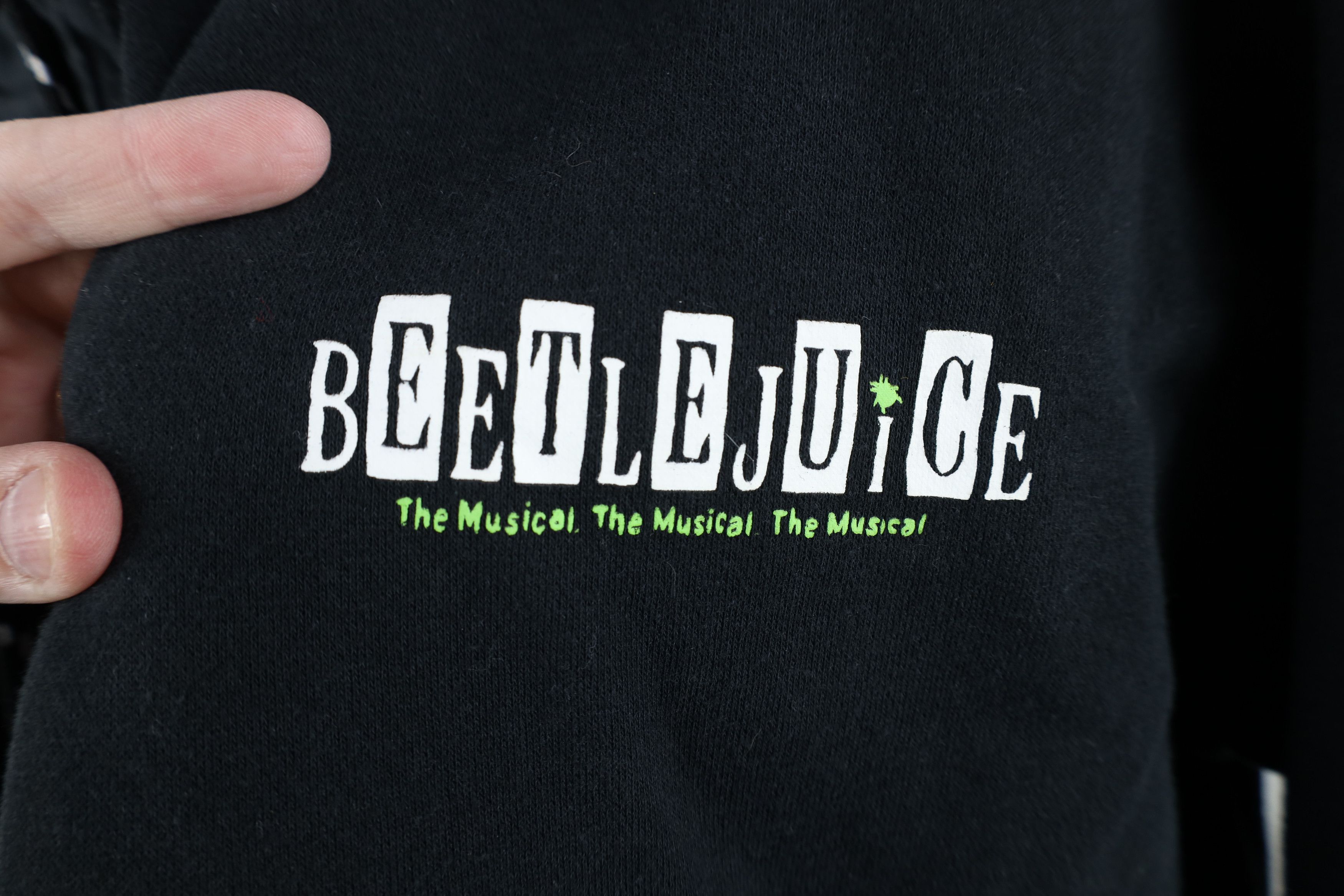 Vintage Vintage Beetlejuice The Musical Full Zip Hoodie Black Size US L / EU 52-54 / 3 - 4 Thumbnail