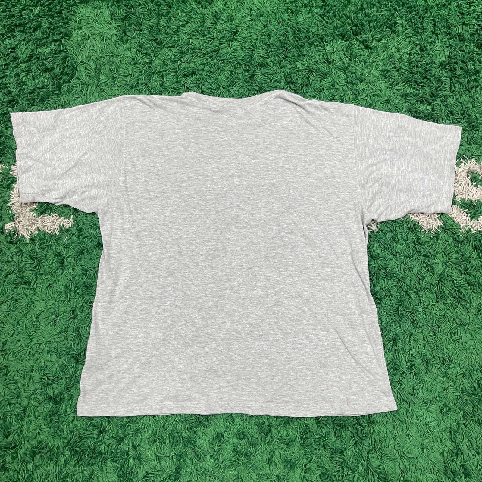 Nike × Vintage Vintage Y2K Nike Gray Swoosh Logo Tee T Shirt size XL B11 Size US XL / EU 56 / 4 - 5 Thumbnail